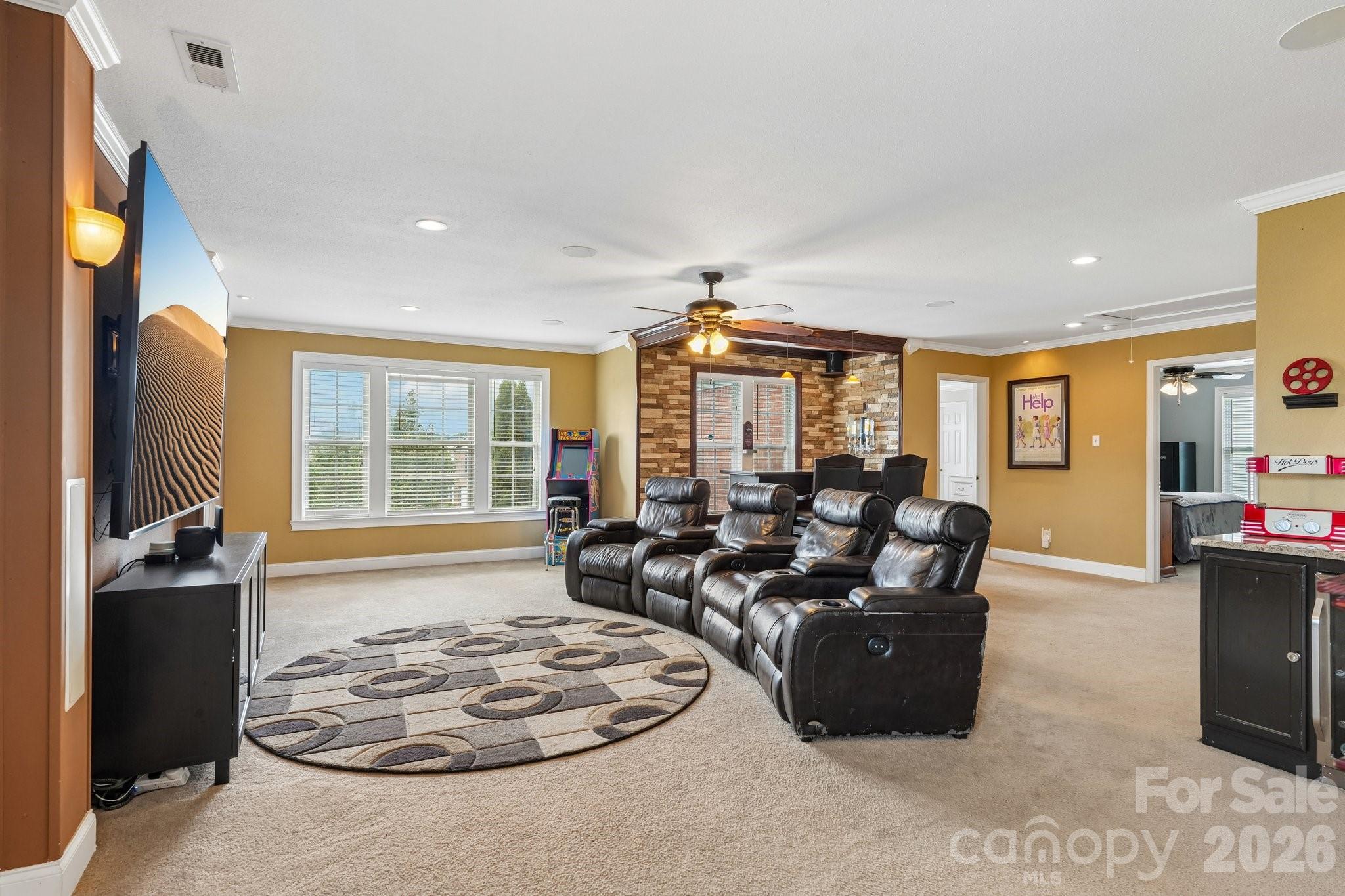336 Farm Springs Drive — Mount Holly