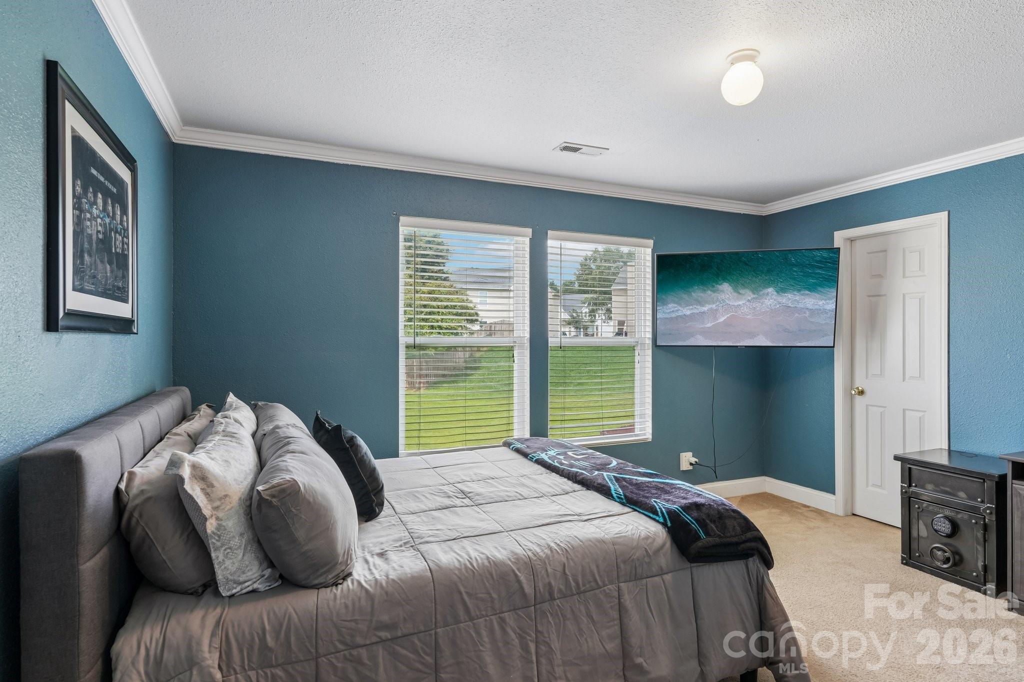 336 Farm Springs Drive — Mount Holly