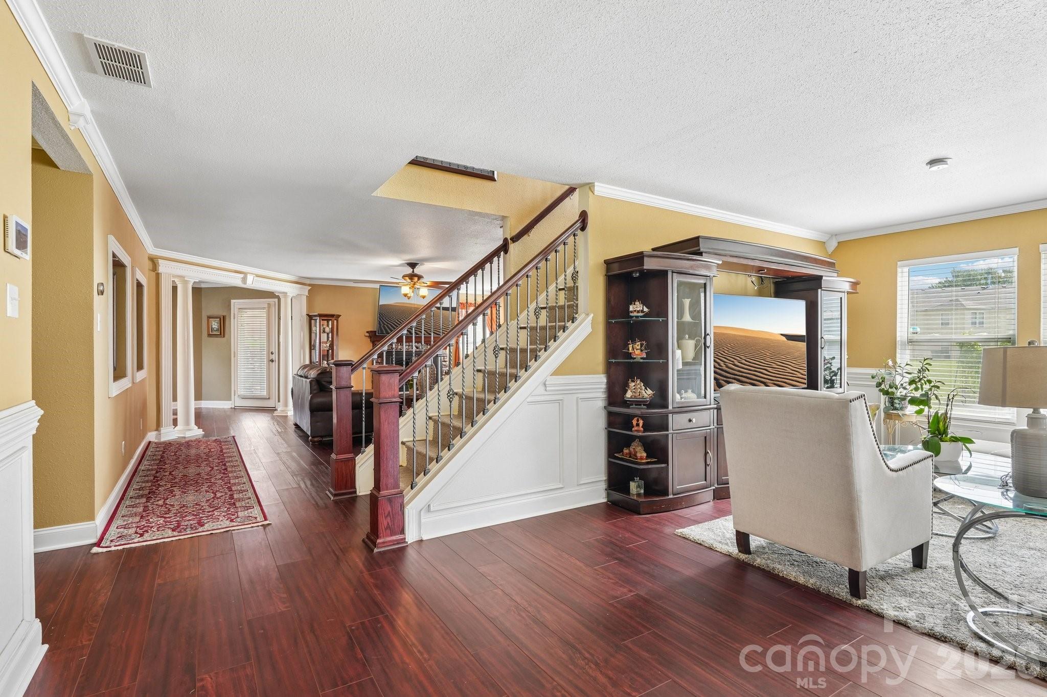 336 Farm Springs Drive — Mount Holly
