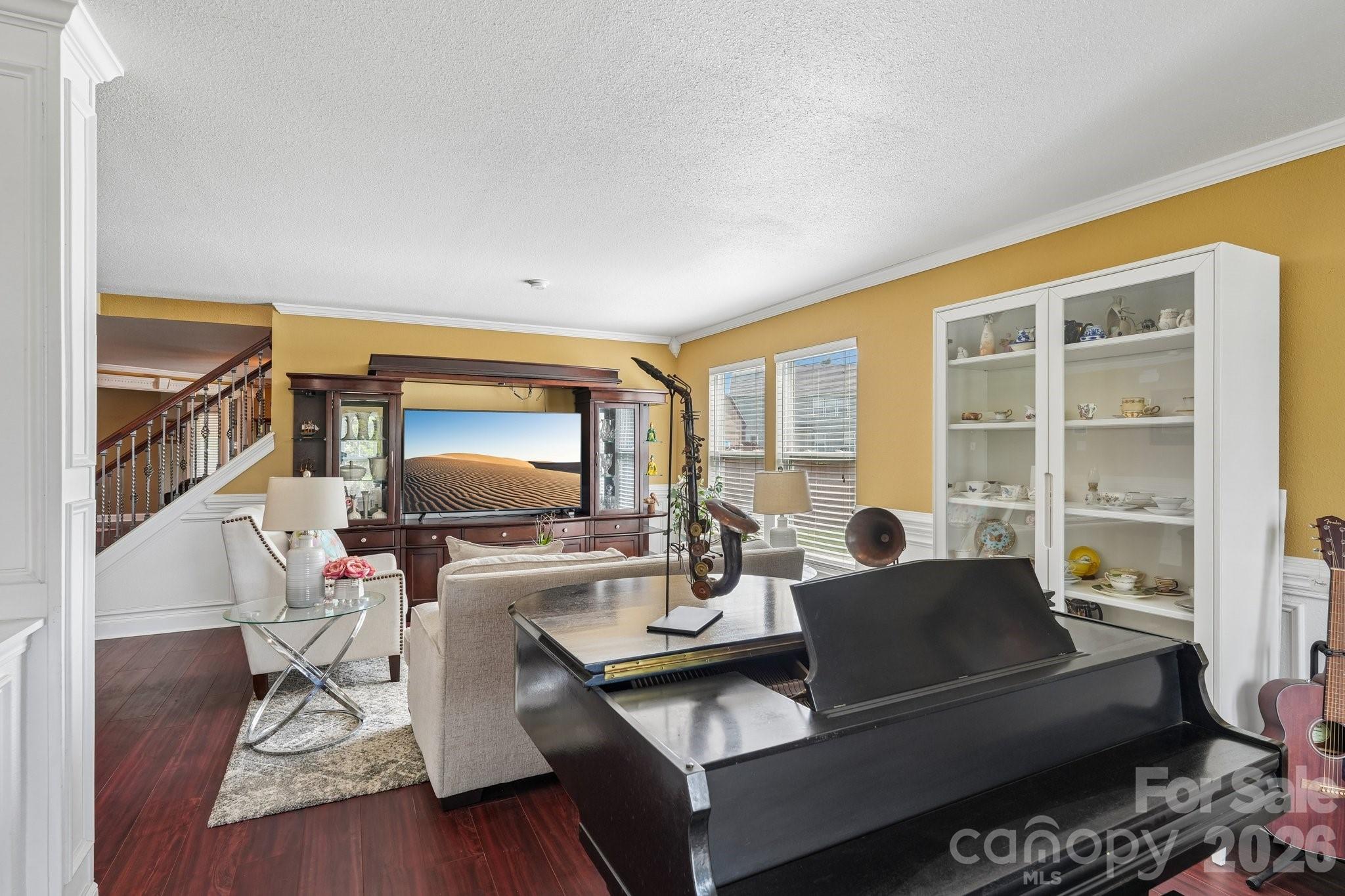 336 Farm Springs Drive — Mount Holly