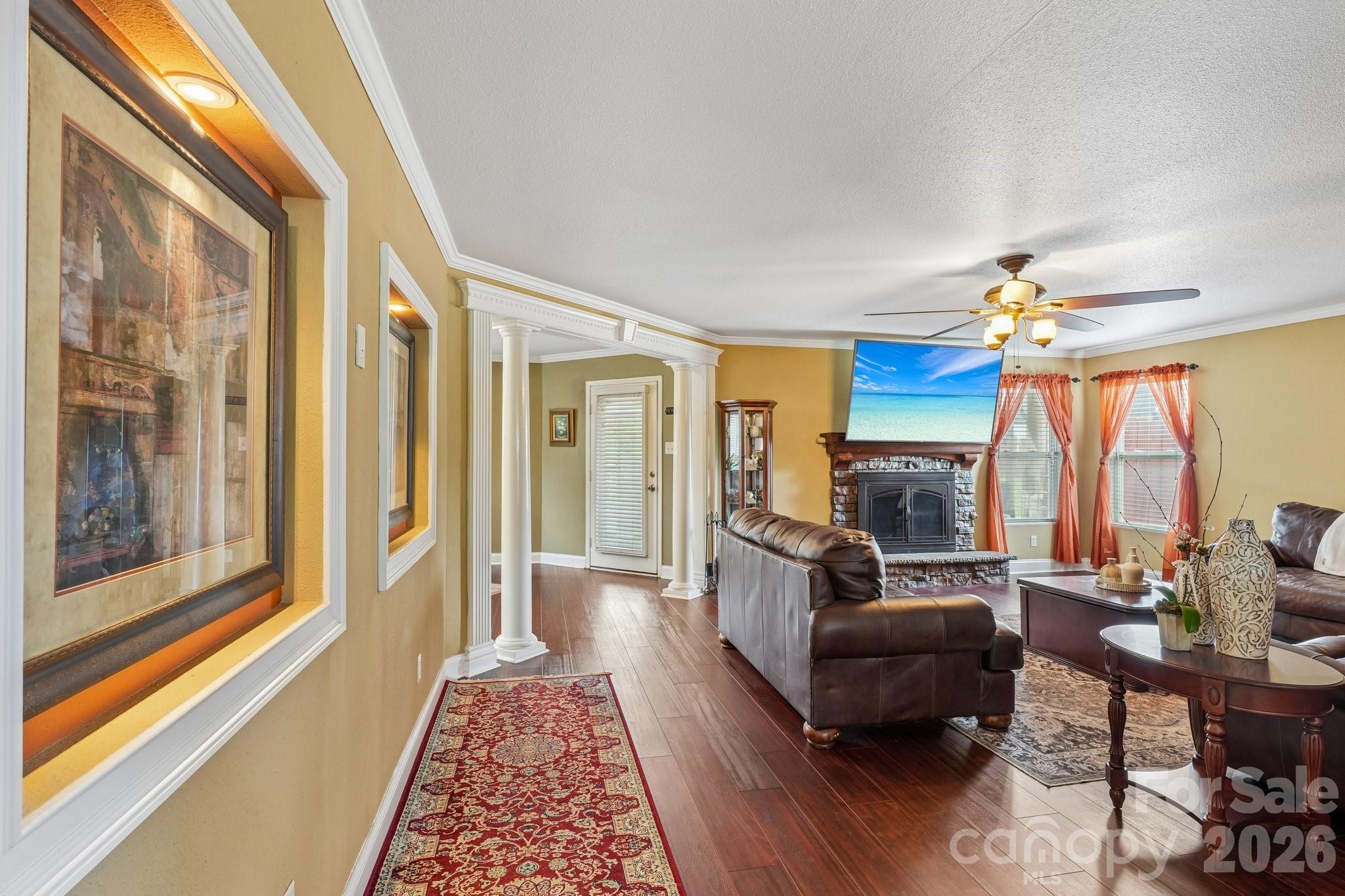 336 Farm Springs Drive — Mount Holly