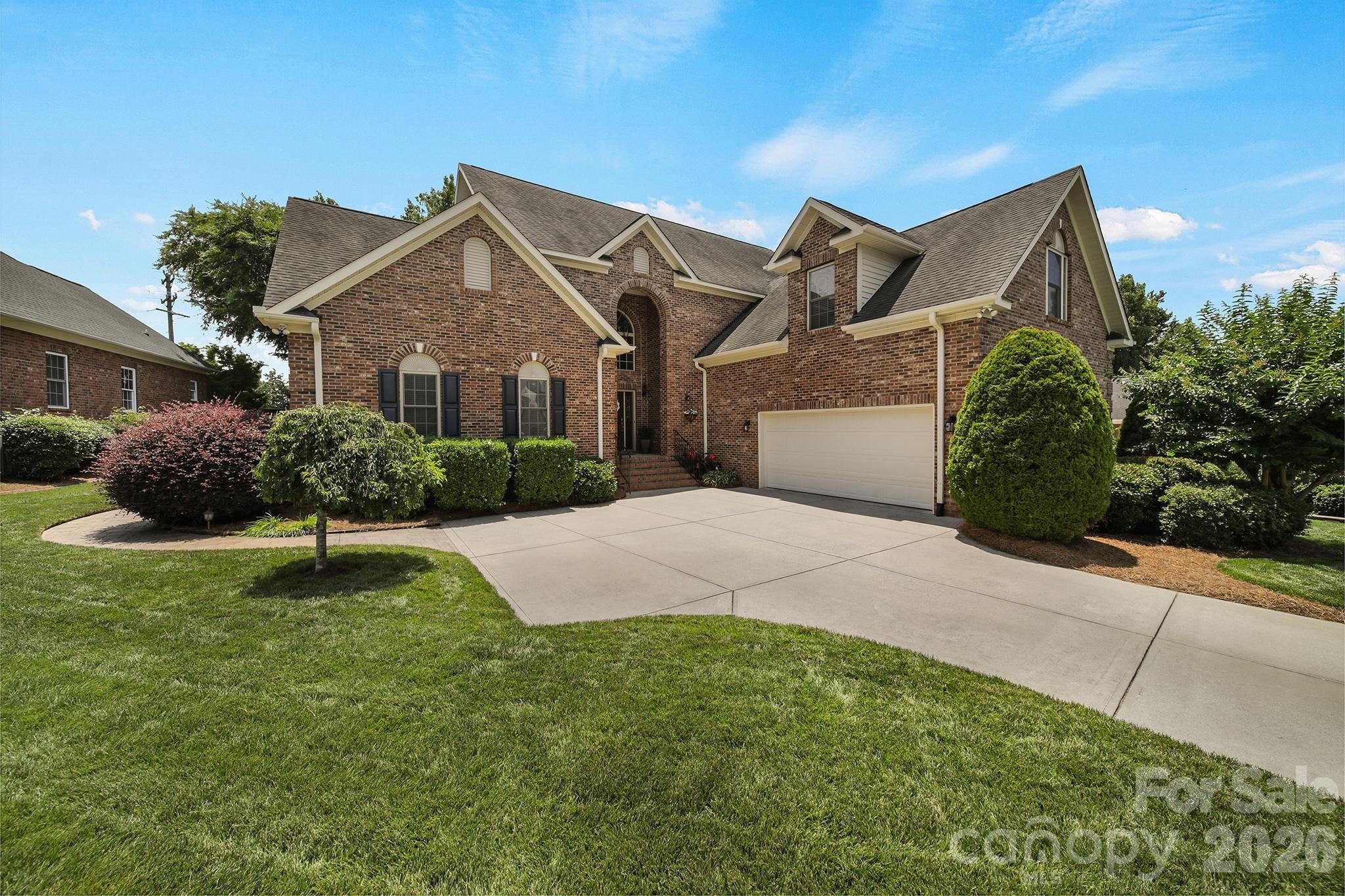 263 Hemingway Lane — Fort Mill