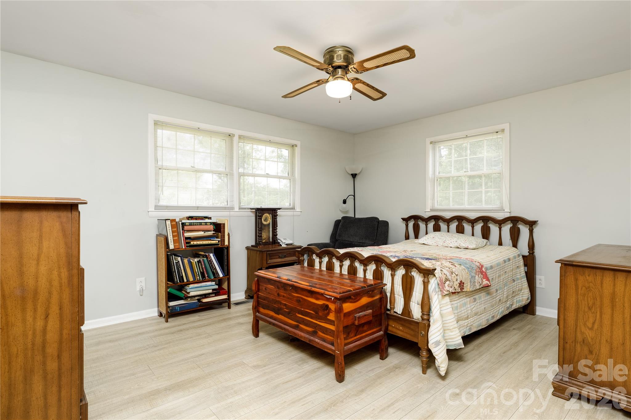 2234 Kool Park Road NE — Hickory