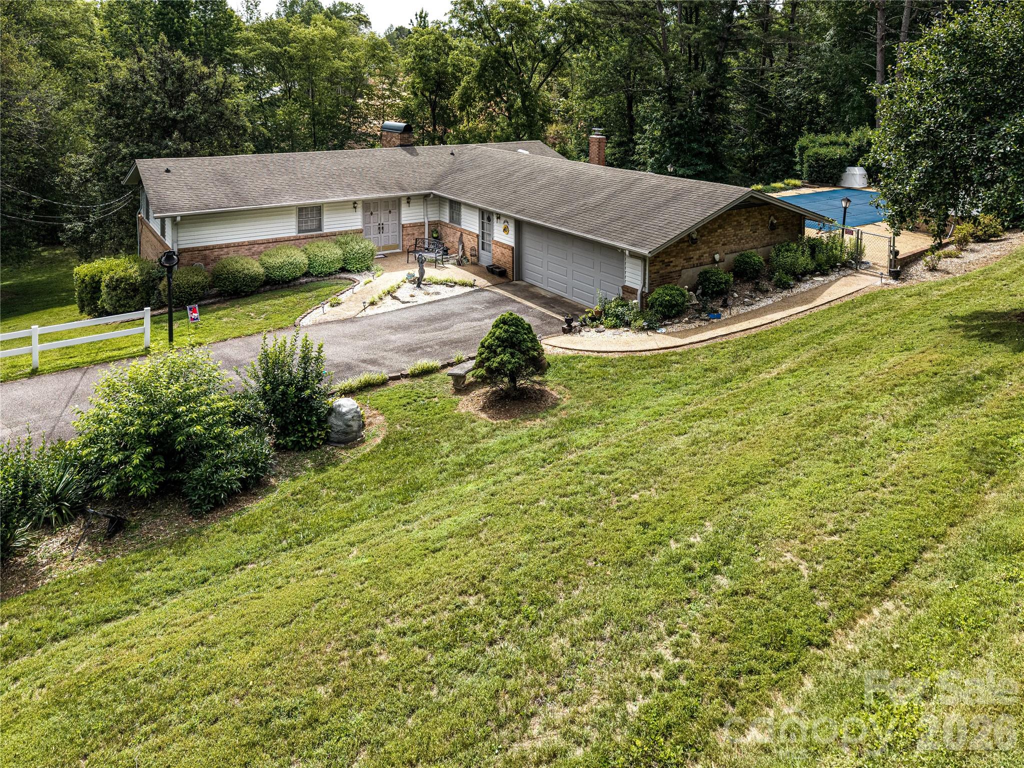 2234 Kool Park Road NE — Hickory