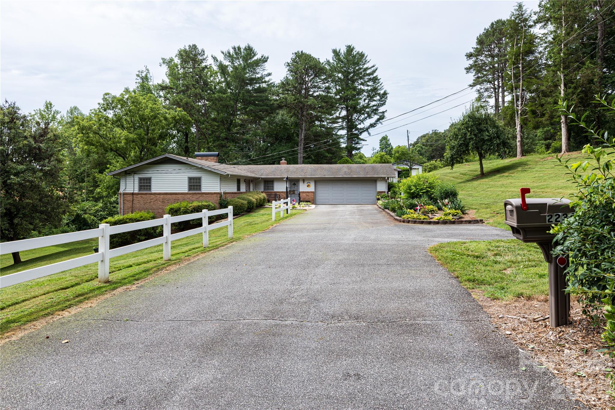 2234 Kool Park Road NE — Hickory