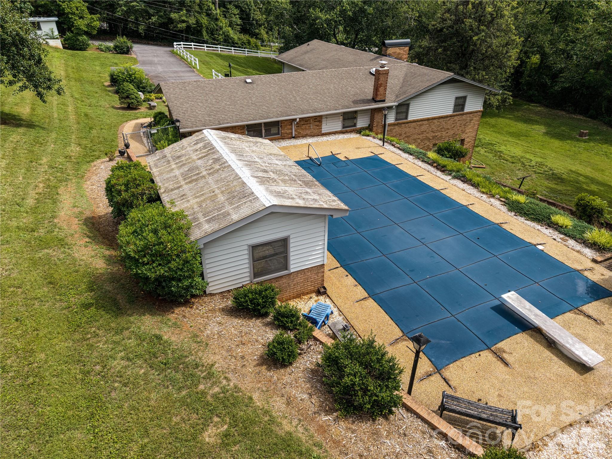 2234 Kool Park Road NE — Hickory