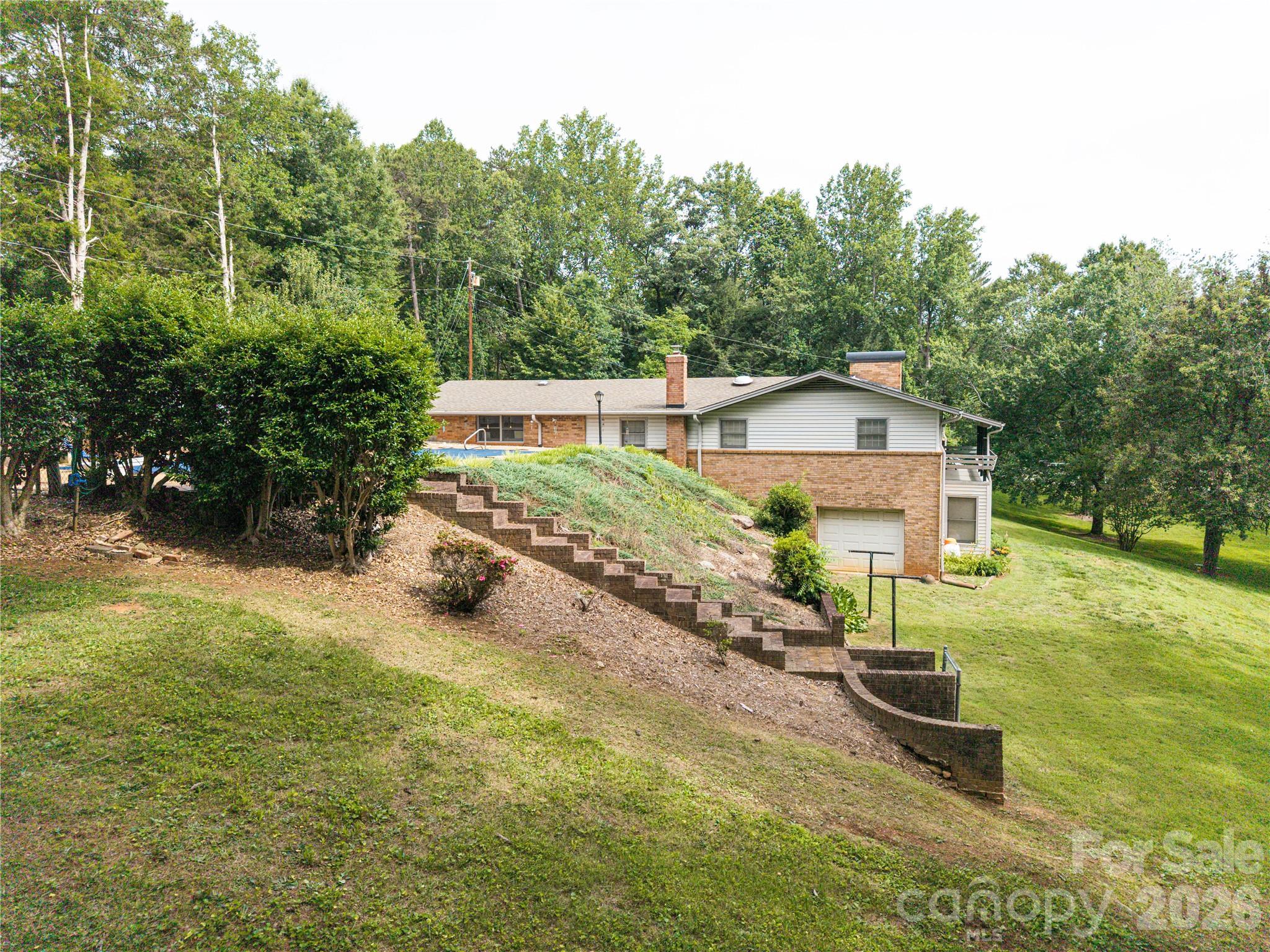 2234 Kool Park Road NE — Hickory