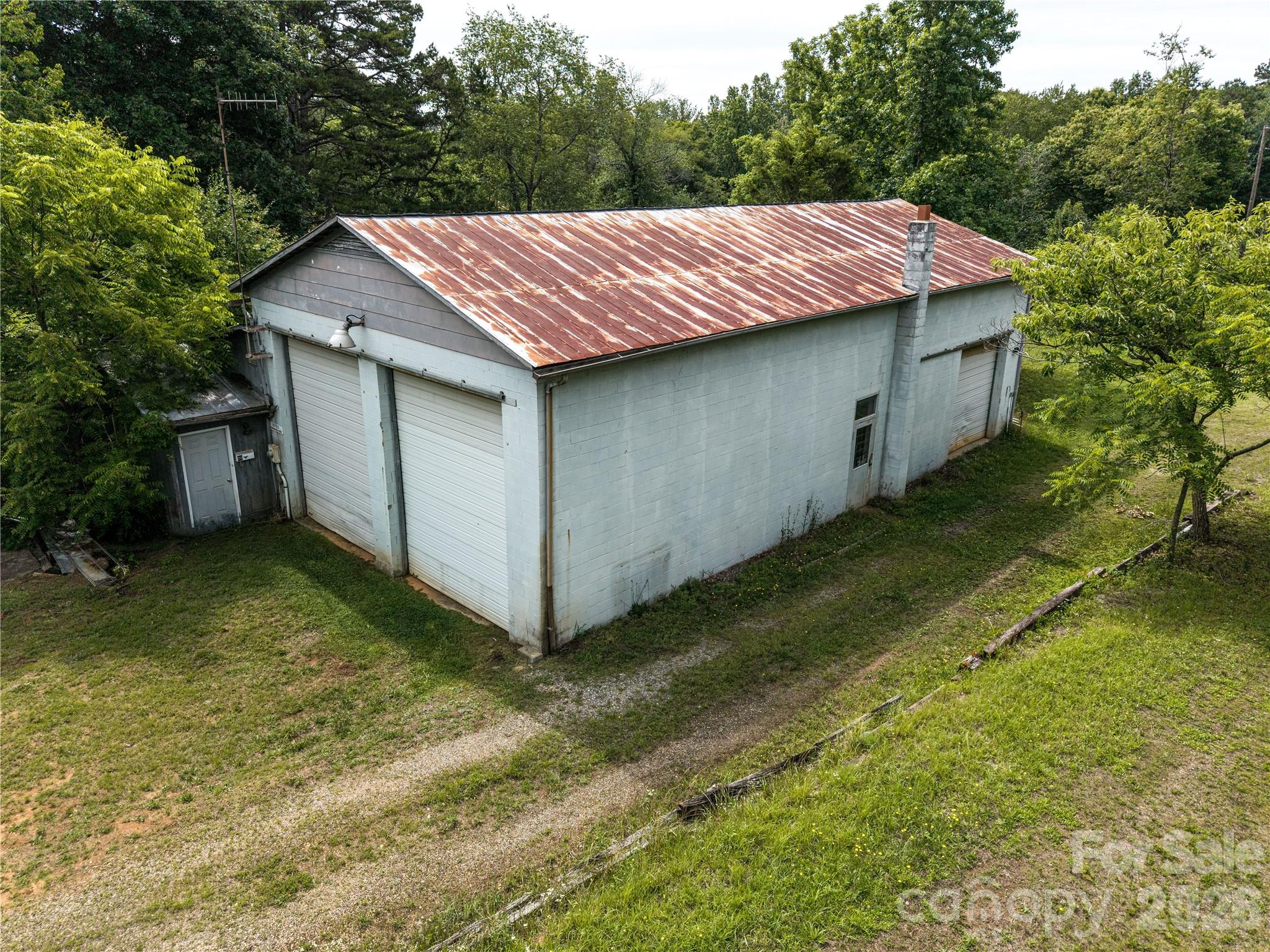 2234 Kool Park Road NE — Hickory