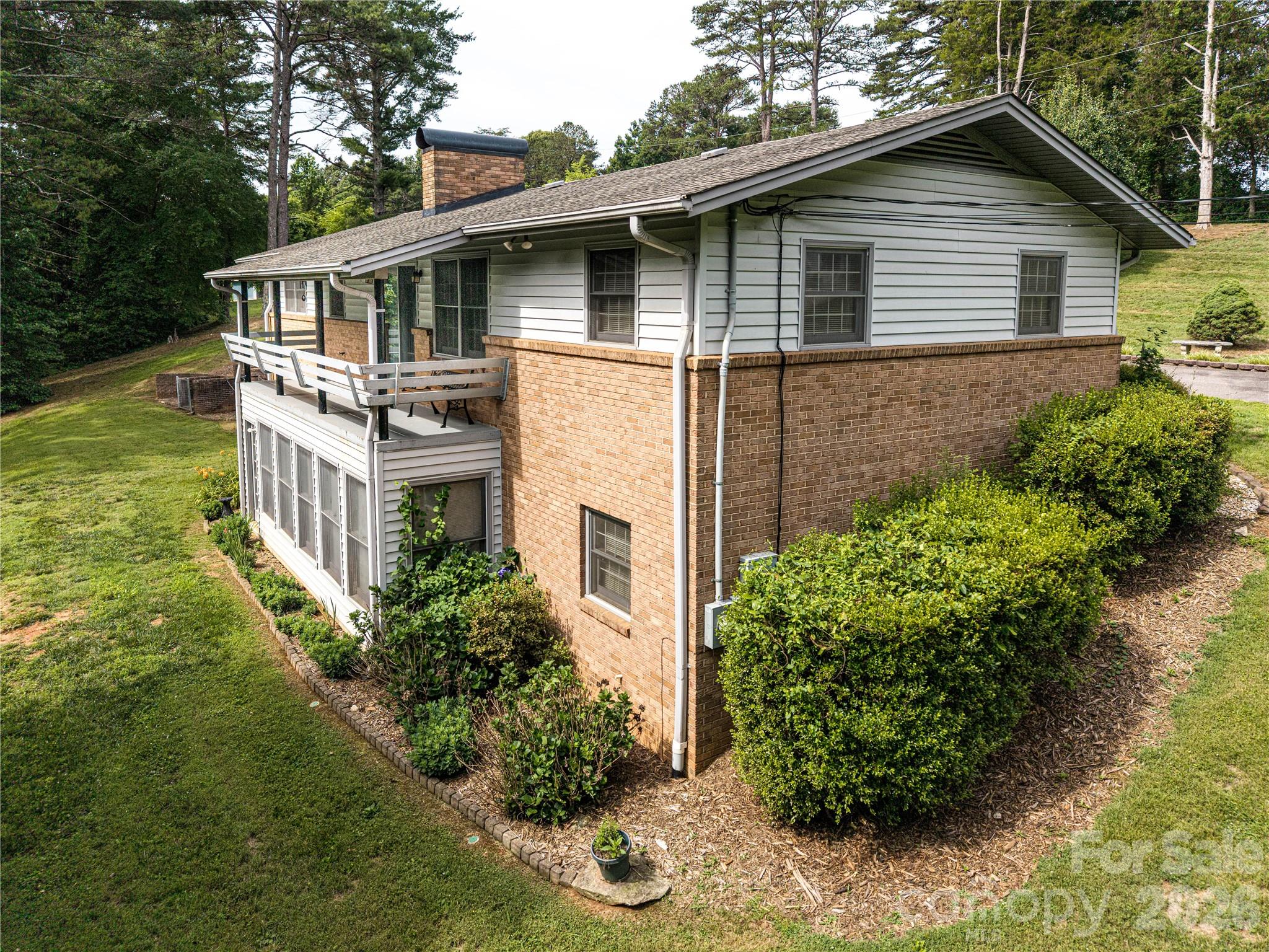 2234 Kool Park Road NE — Hickory
