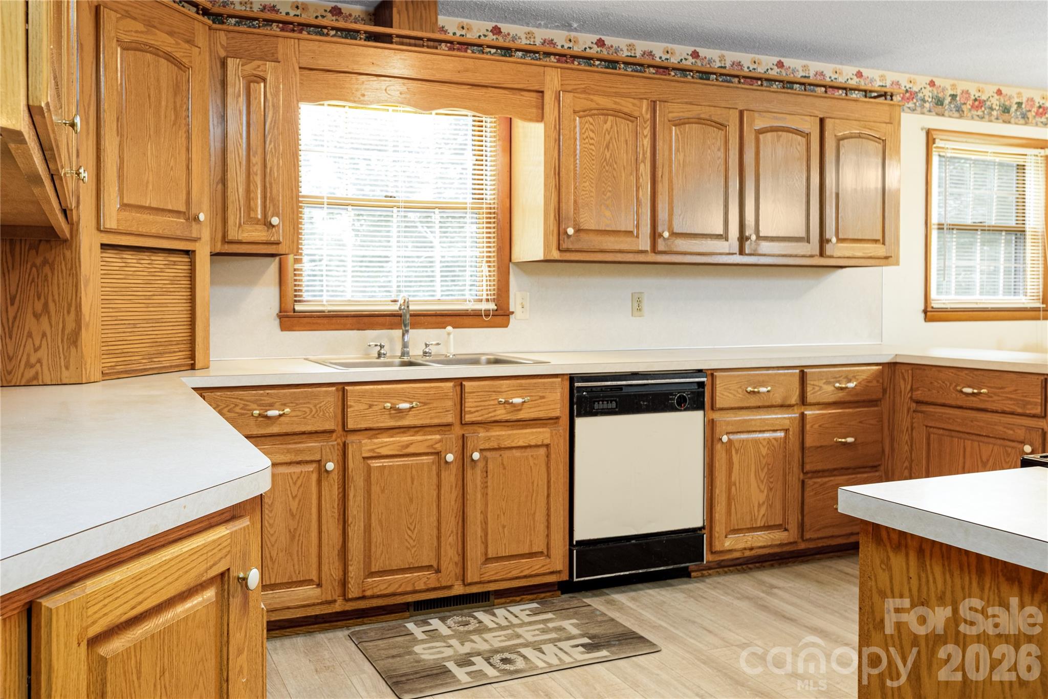 2234 Kool Park Road NE — Hickory