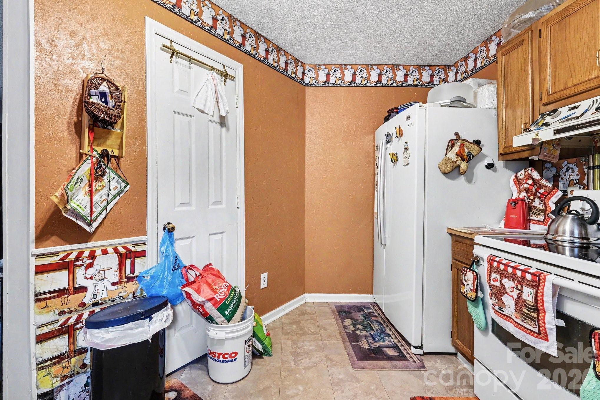 1600 Teddington Drive — Charlotte