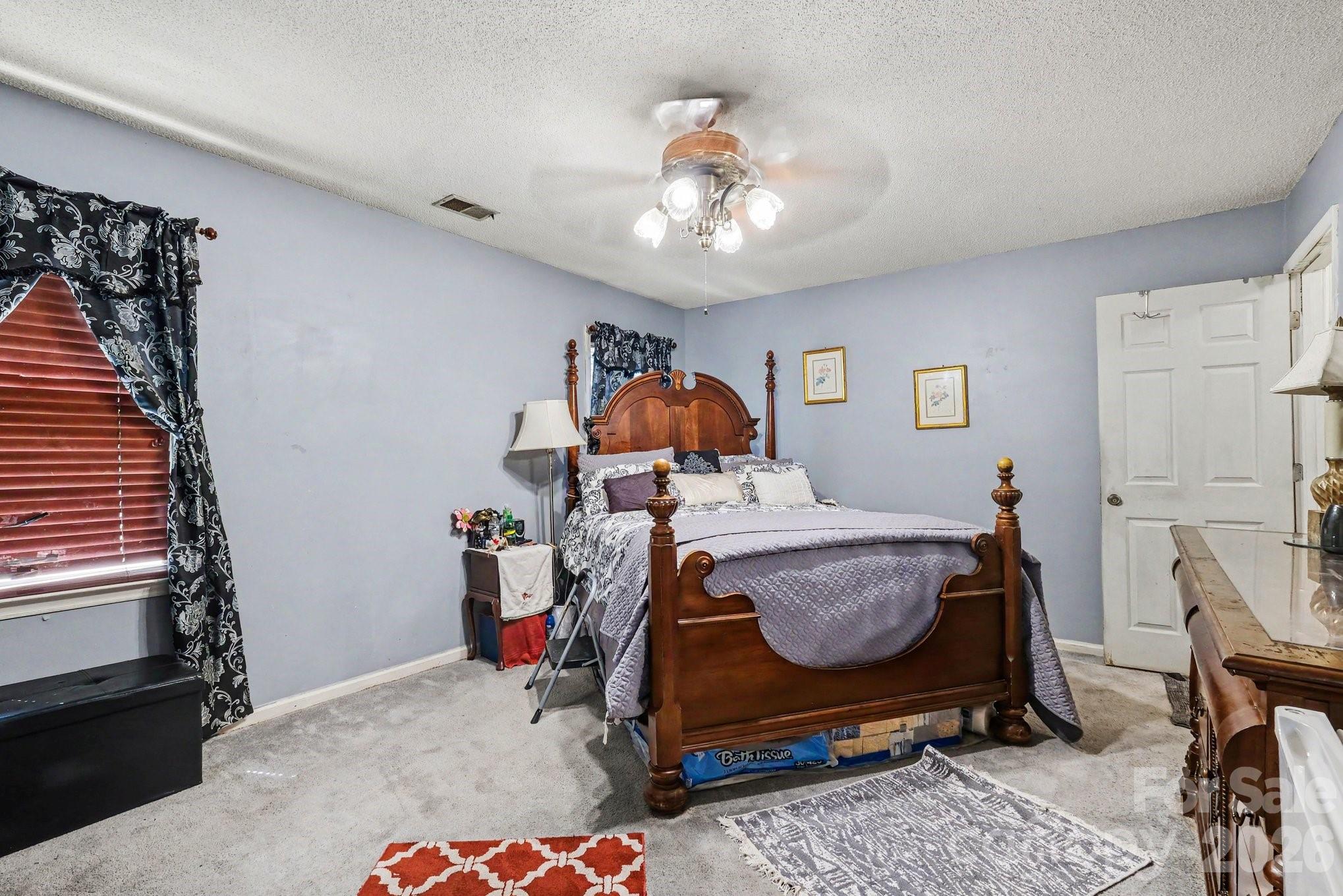 1600 Teddington Drive — Charlotte