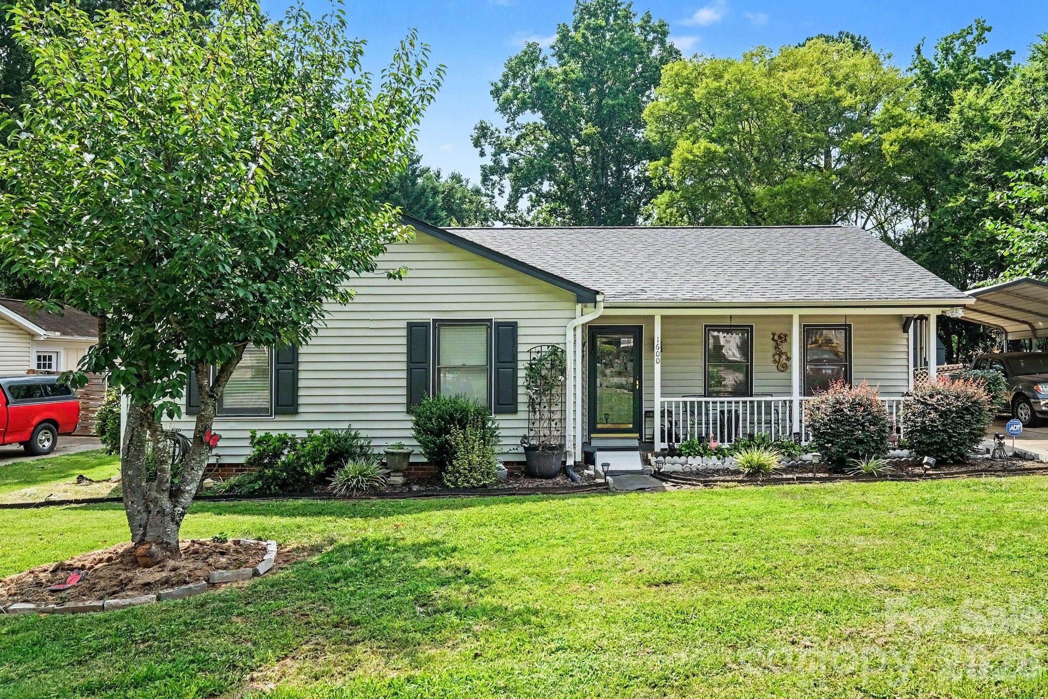 1600 Teddington Drive — Charlotte