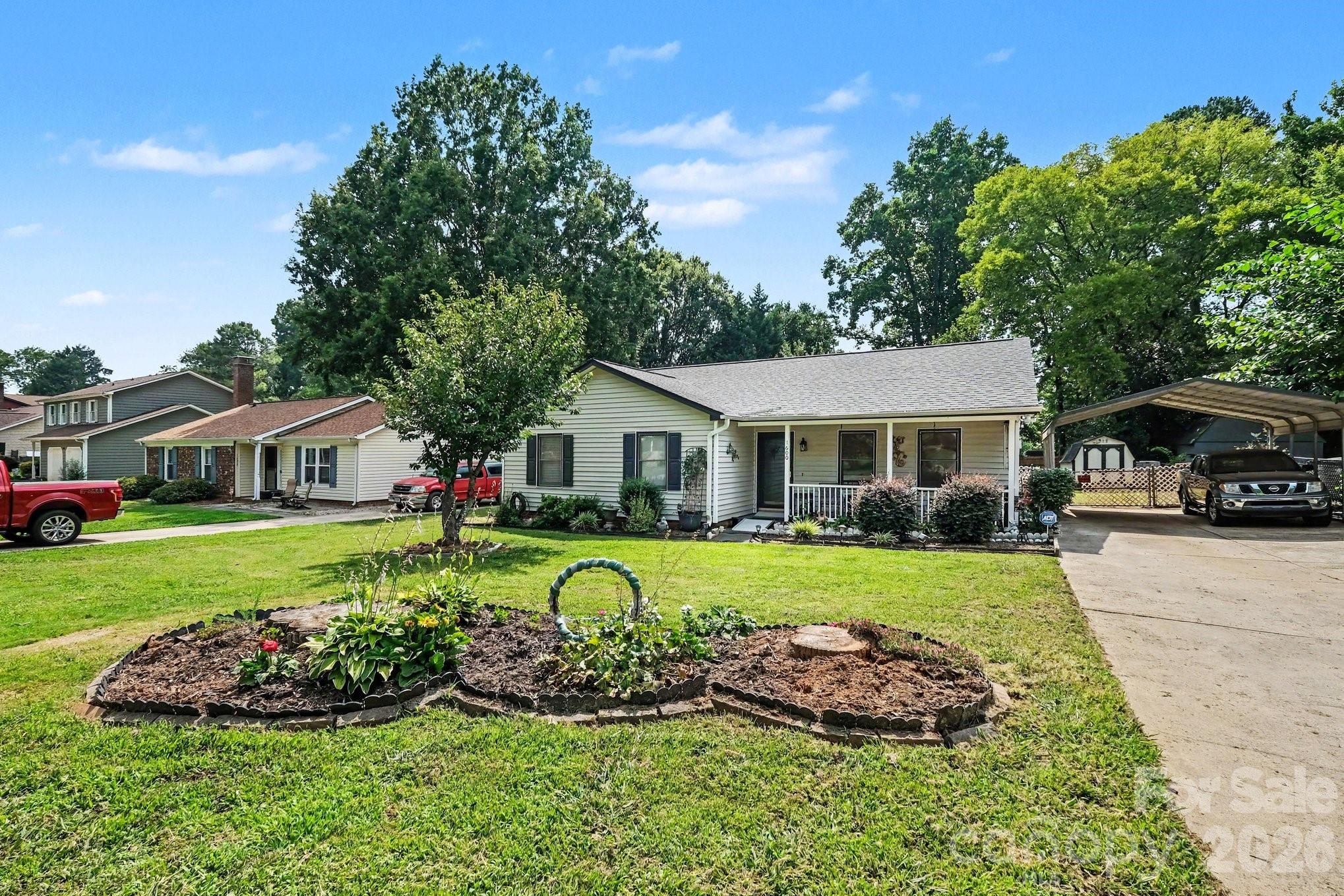 1600 Teddington Drive — Charlotte