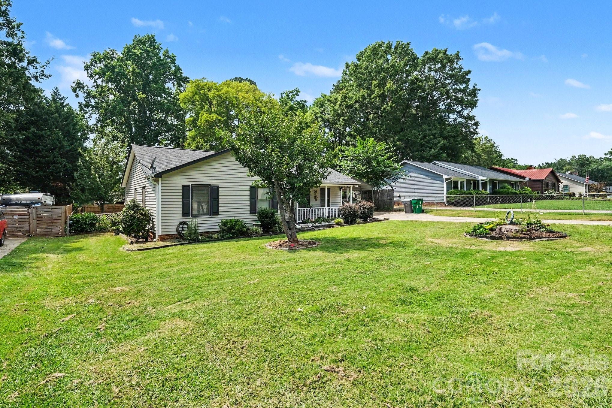 1600 Teddington Drive — Charlotte