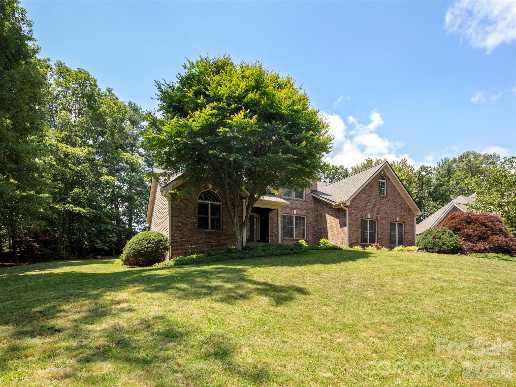 70 Ashley Woods Drive — Arden