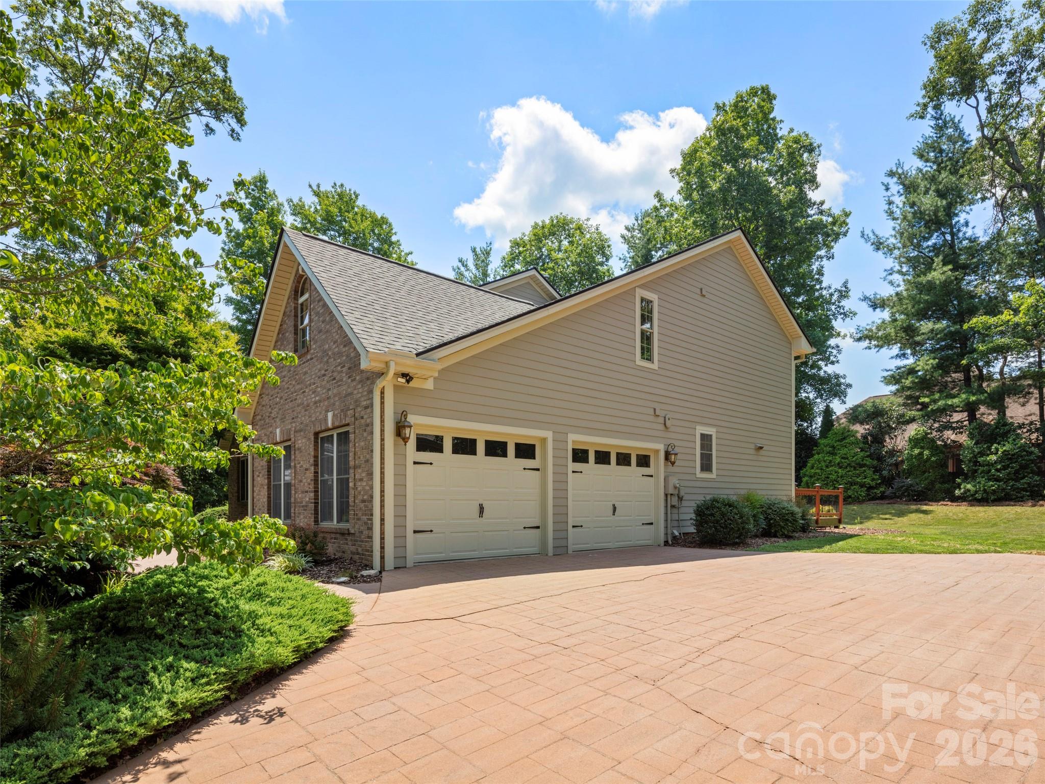 70 Ashley Woods Drive — Arden