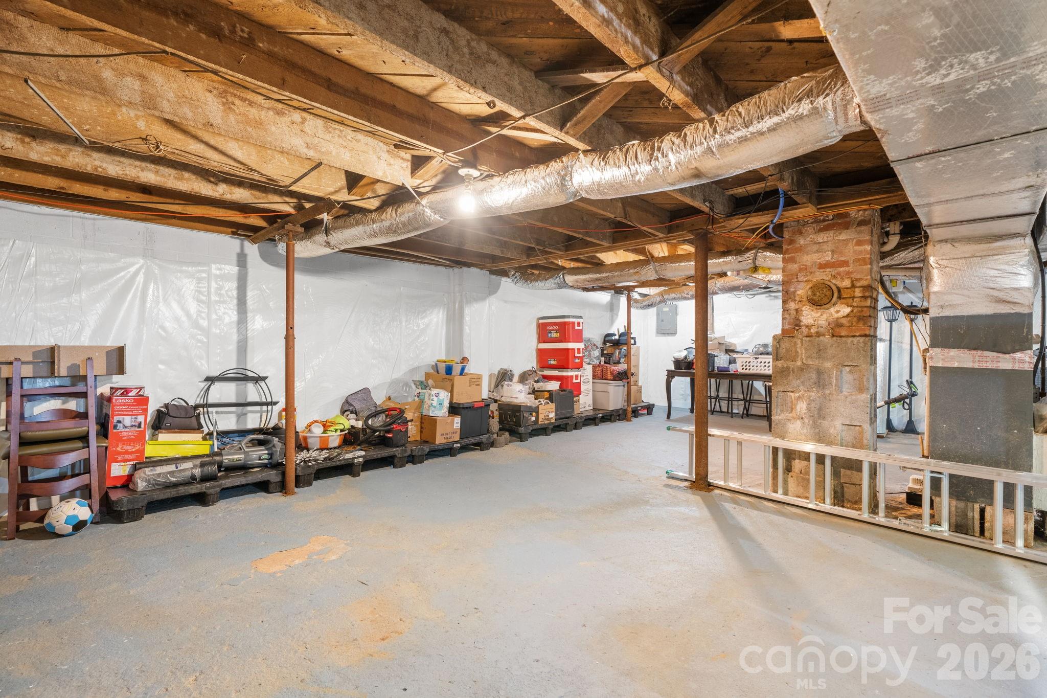 331 5th Avenue SE — Hickory