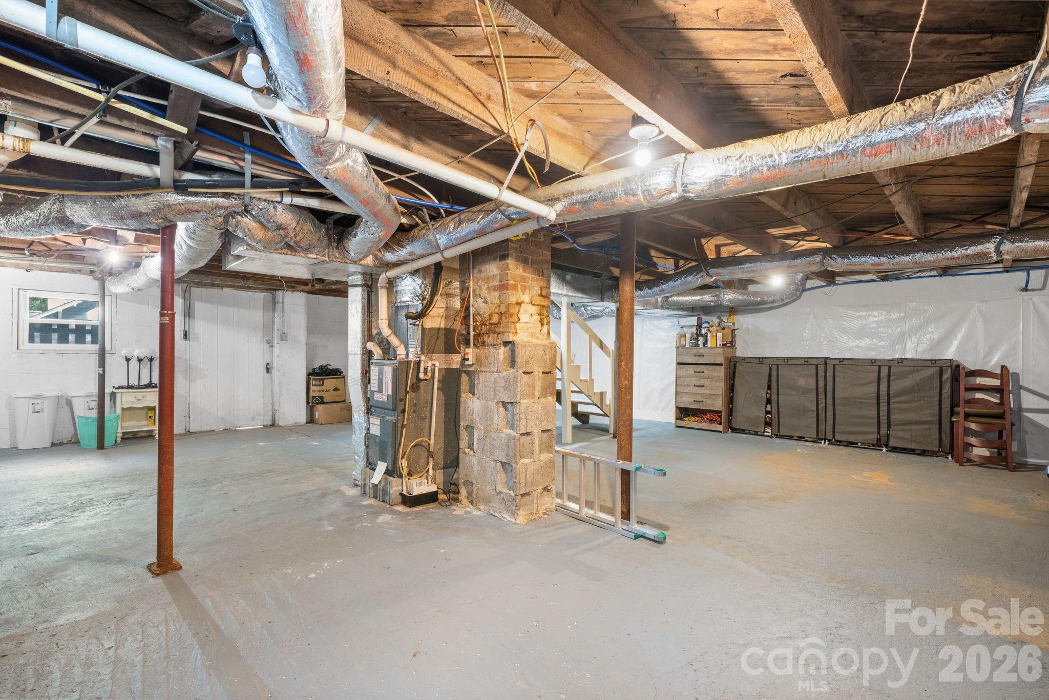 331 5th Avenue SE — Hickory