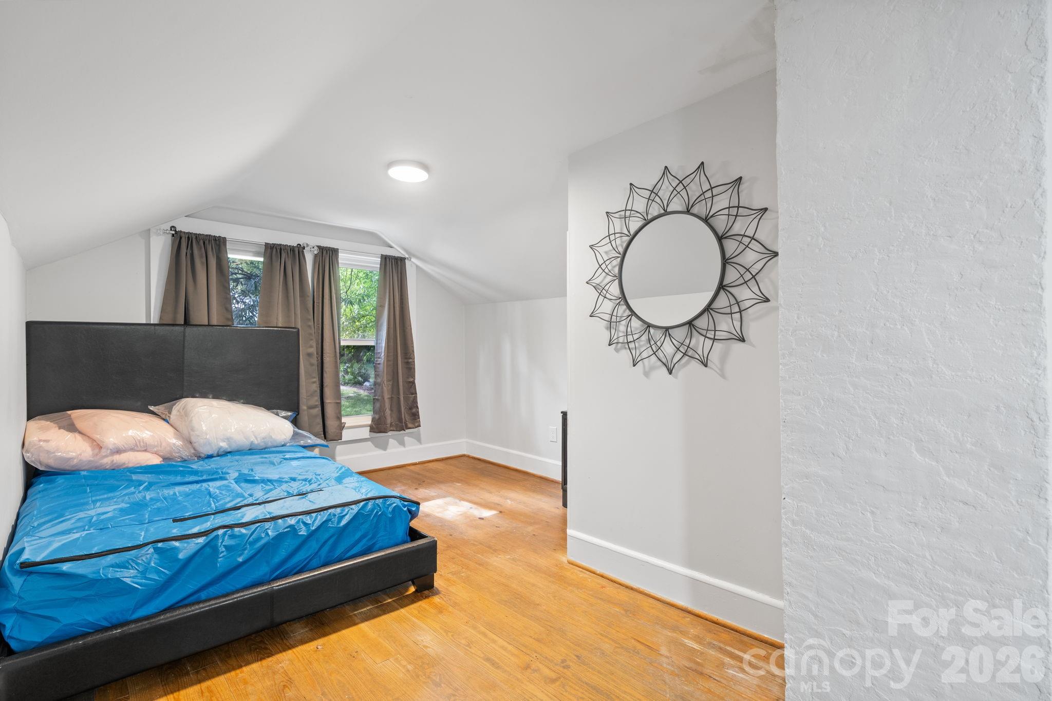 331 5th Avenue SE — Hickory