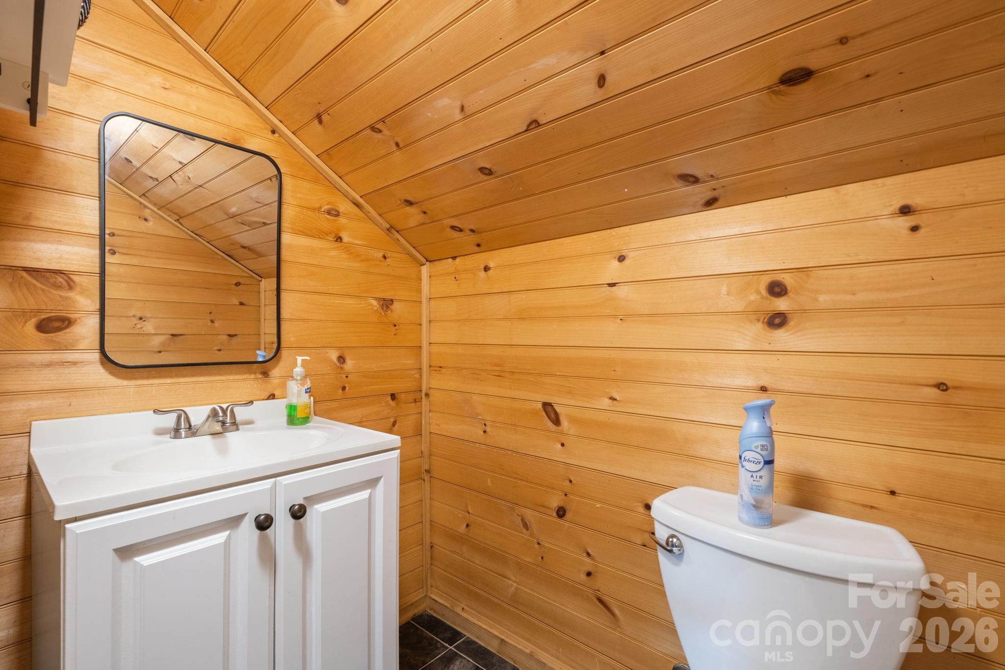 331 5th Avenue SE — Hickory