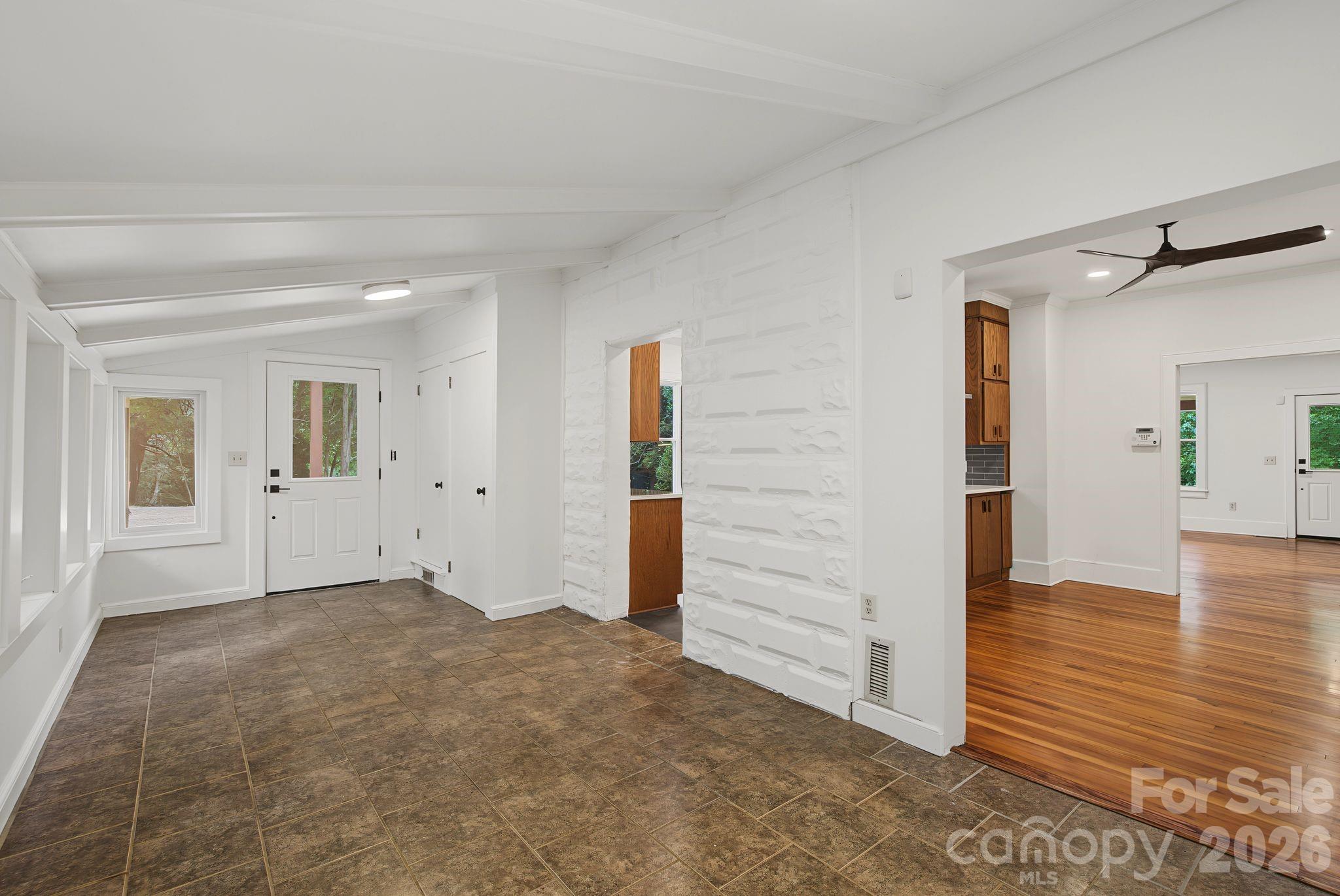 385 Chunns Cove Road — Asheville