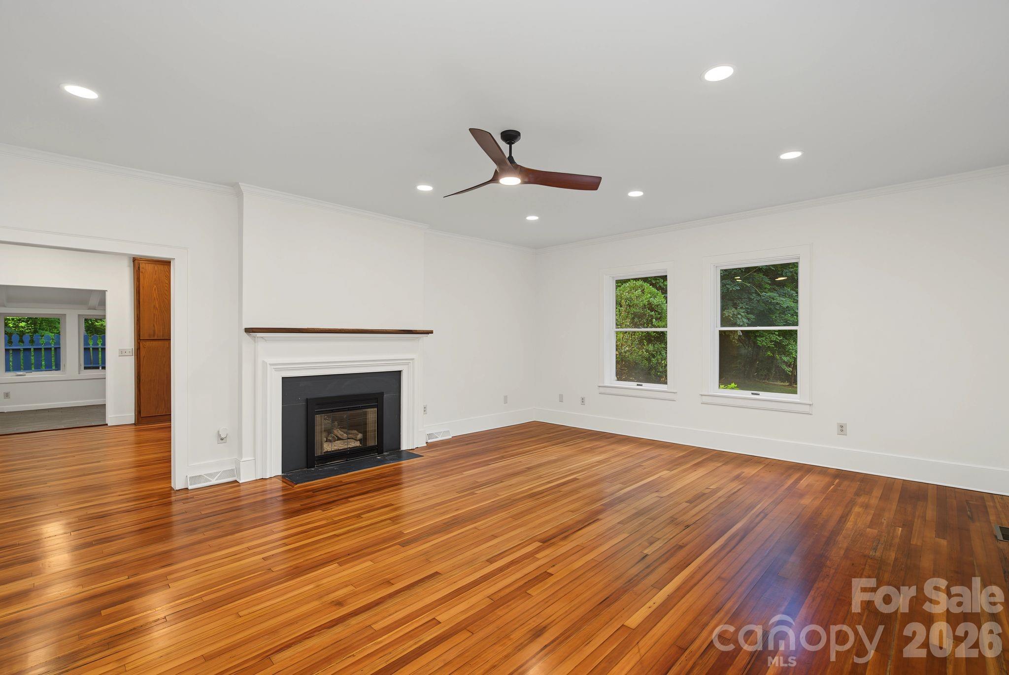 385 Chunns Cove Road — Asheville