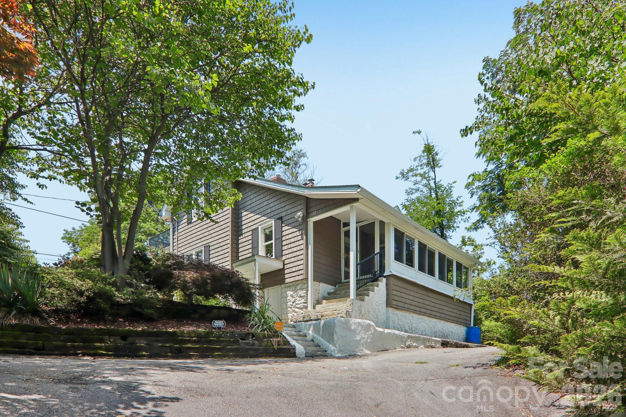 23 Tuskeegee Street — Asheville