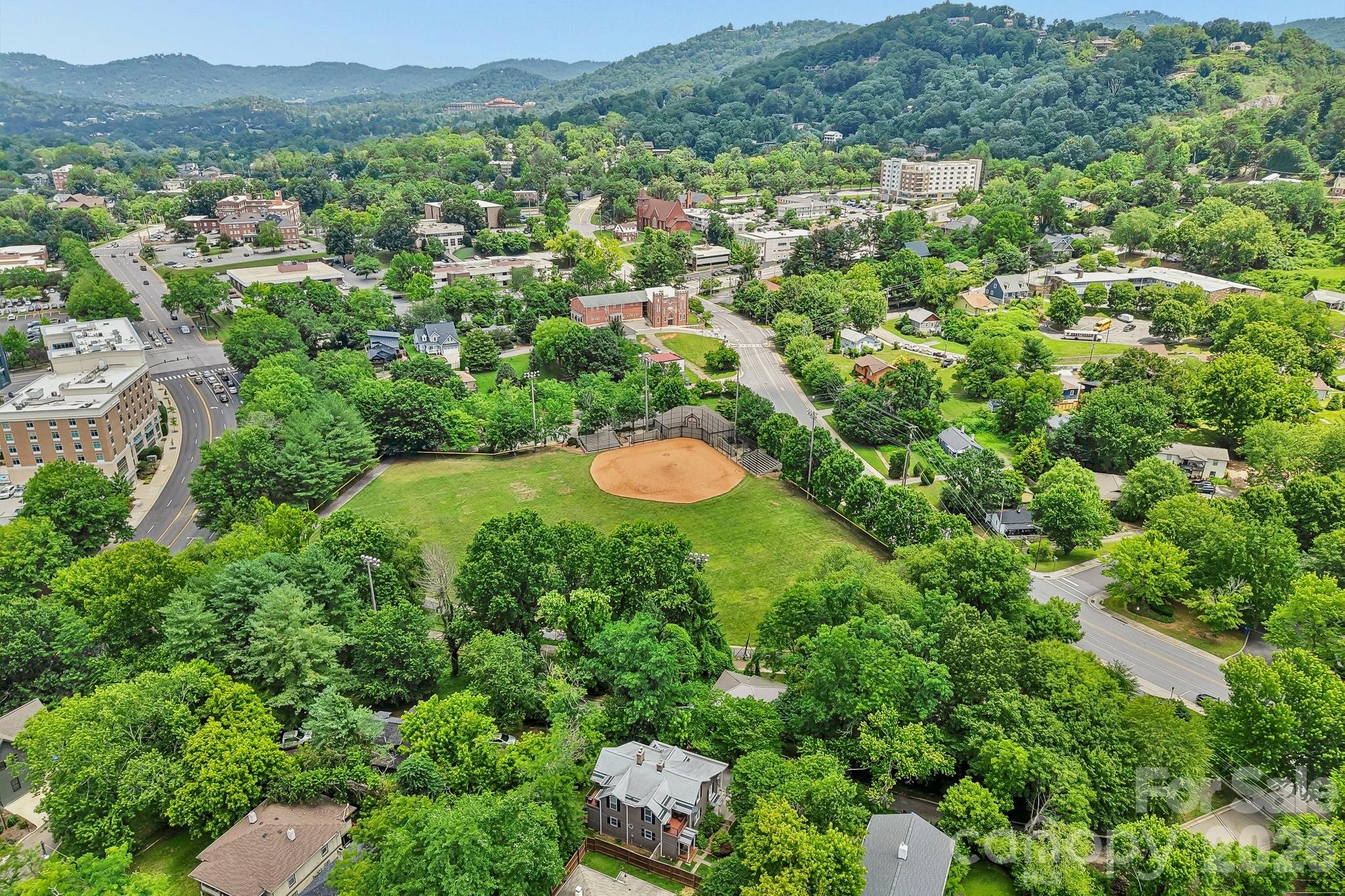 23 Tuskeegee Street — Asheville