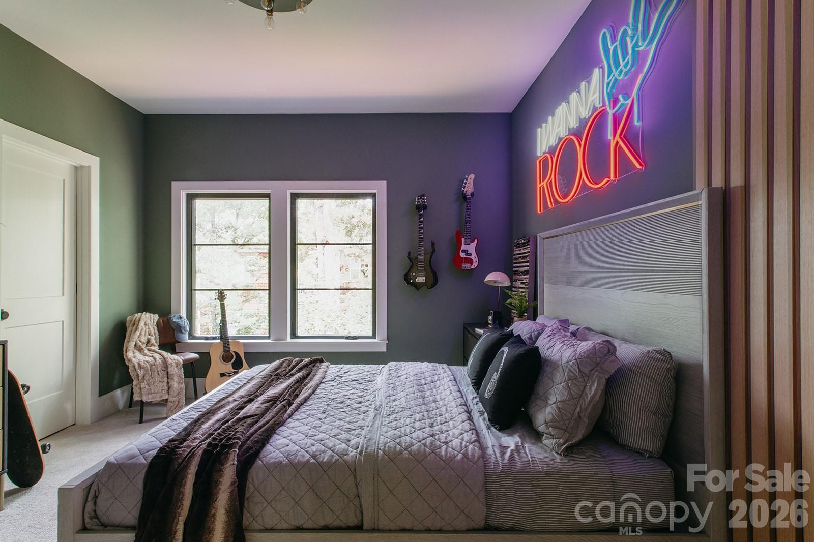 5555 Fairview Road — Charlotte
