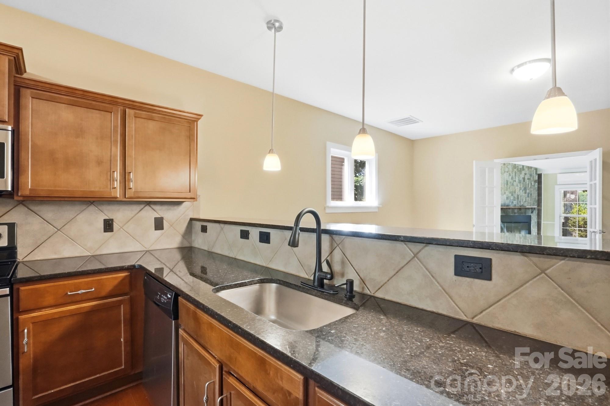 2740 Bramble Ridge Court — Charlotte