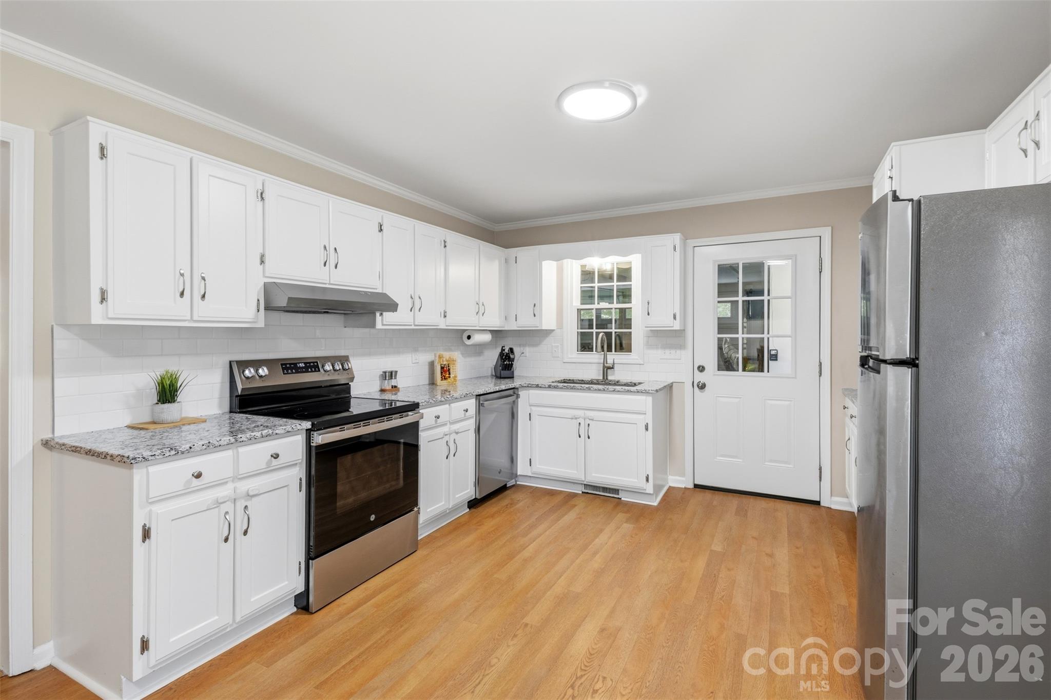 5381 Woodside Drive — Rock Hill