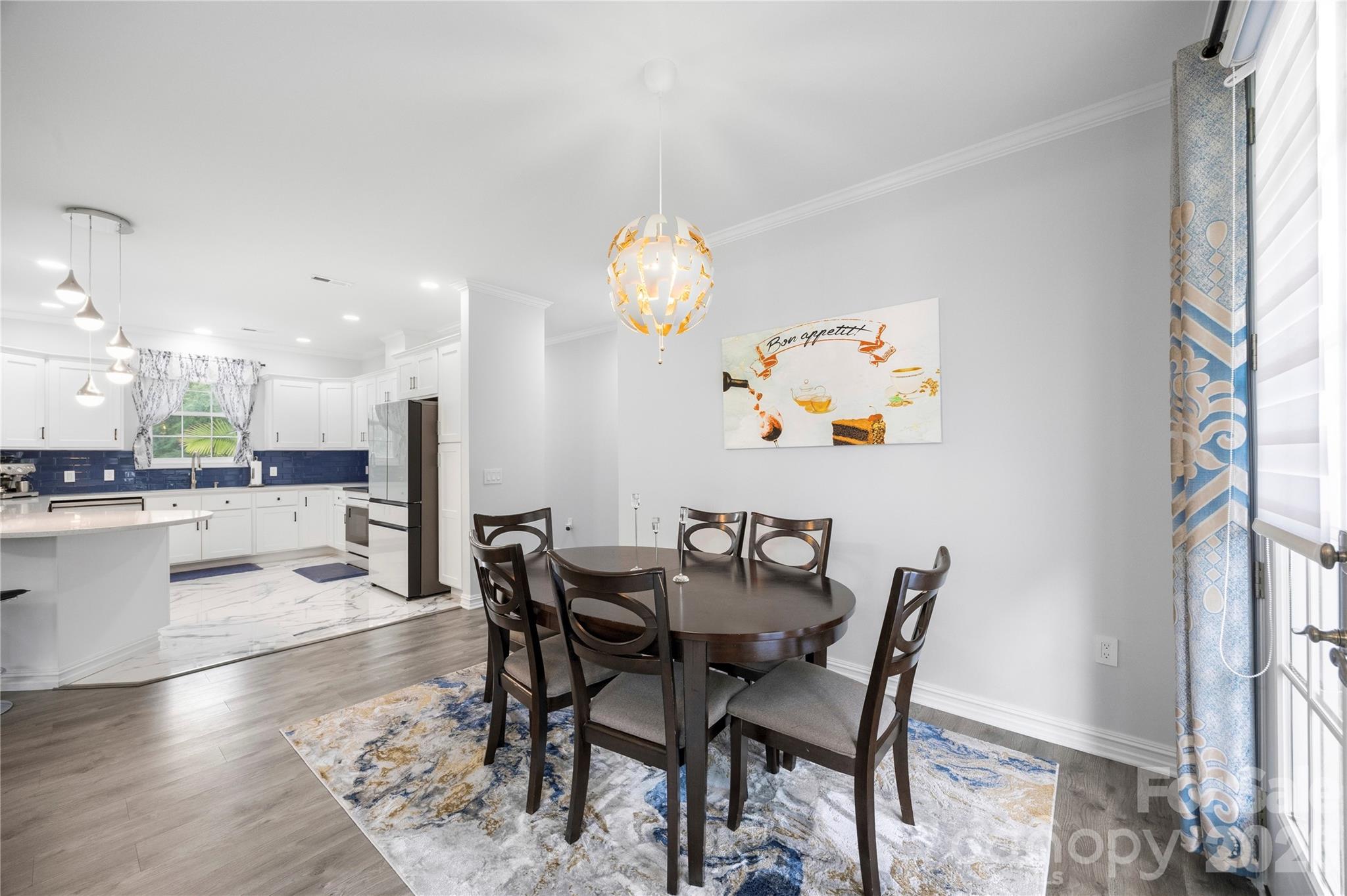 400 Charles Pettus Road — Lancaster