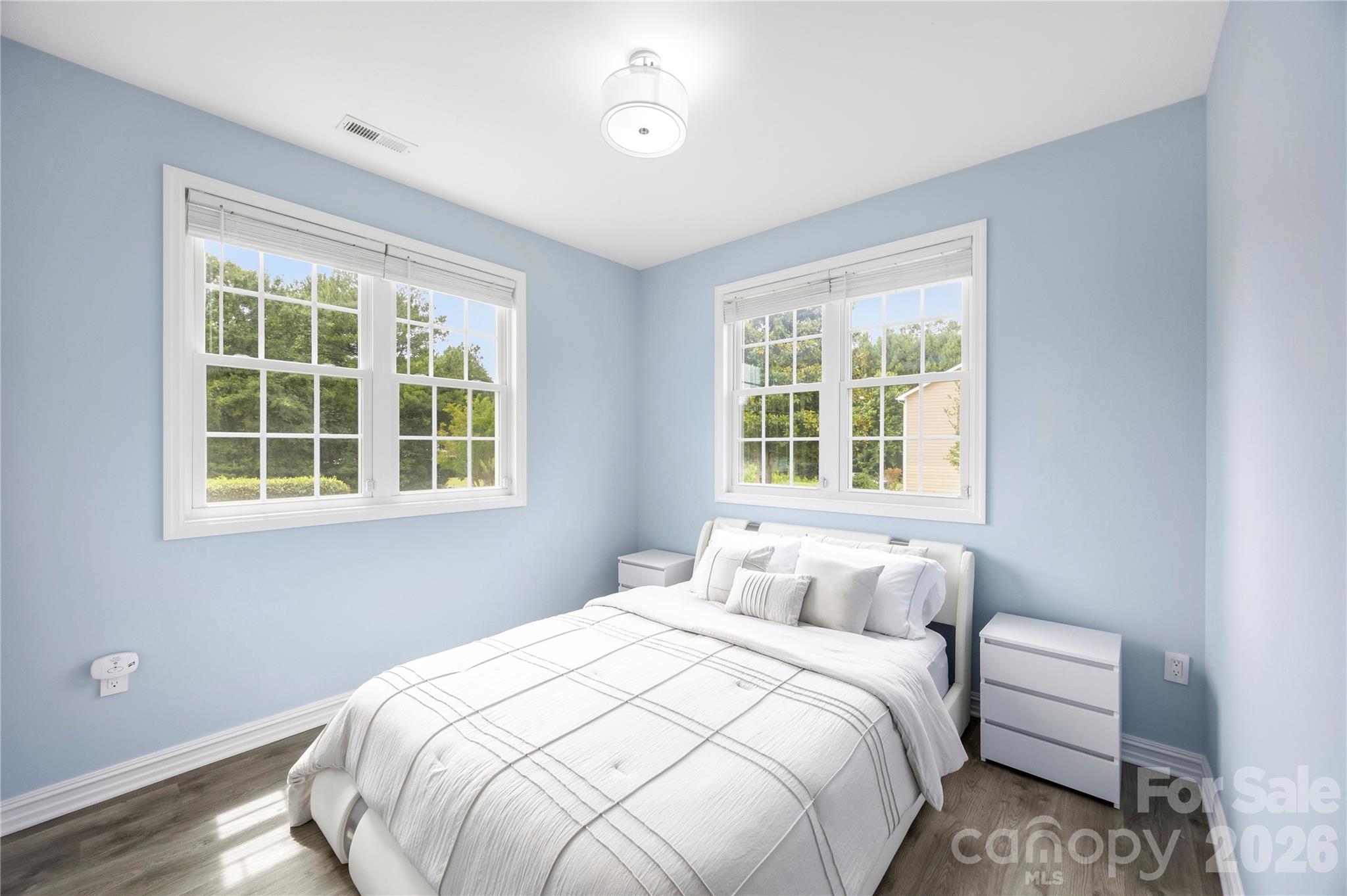 400 Charles Pettus Road — Lancaster