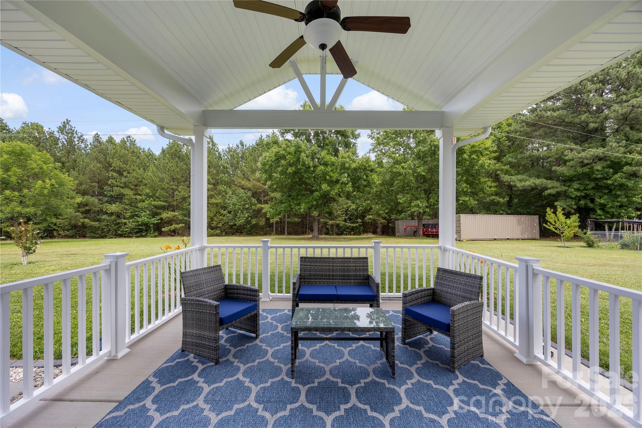 400 Charles Pettus Road — Lancaster