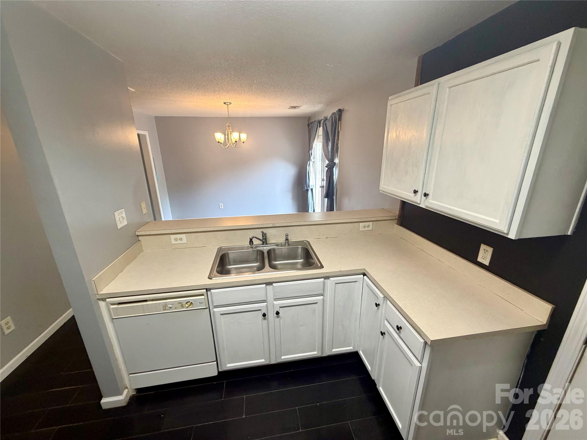 7126 Windsong Way — Wingate