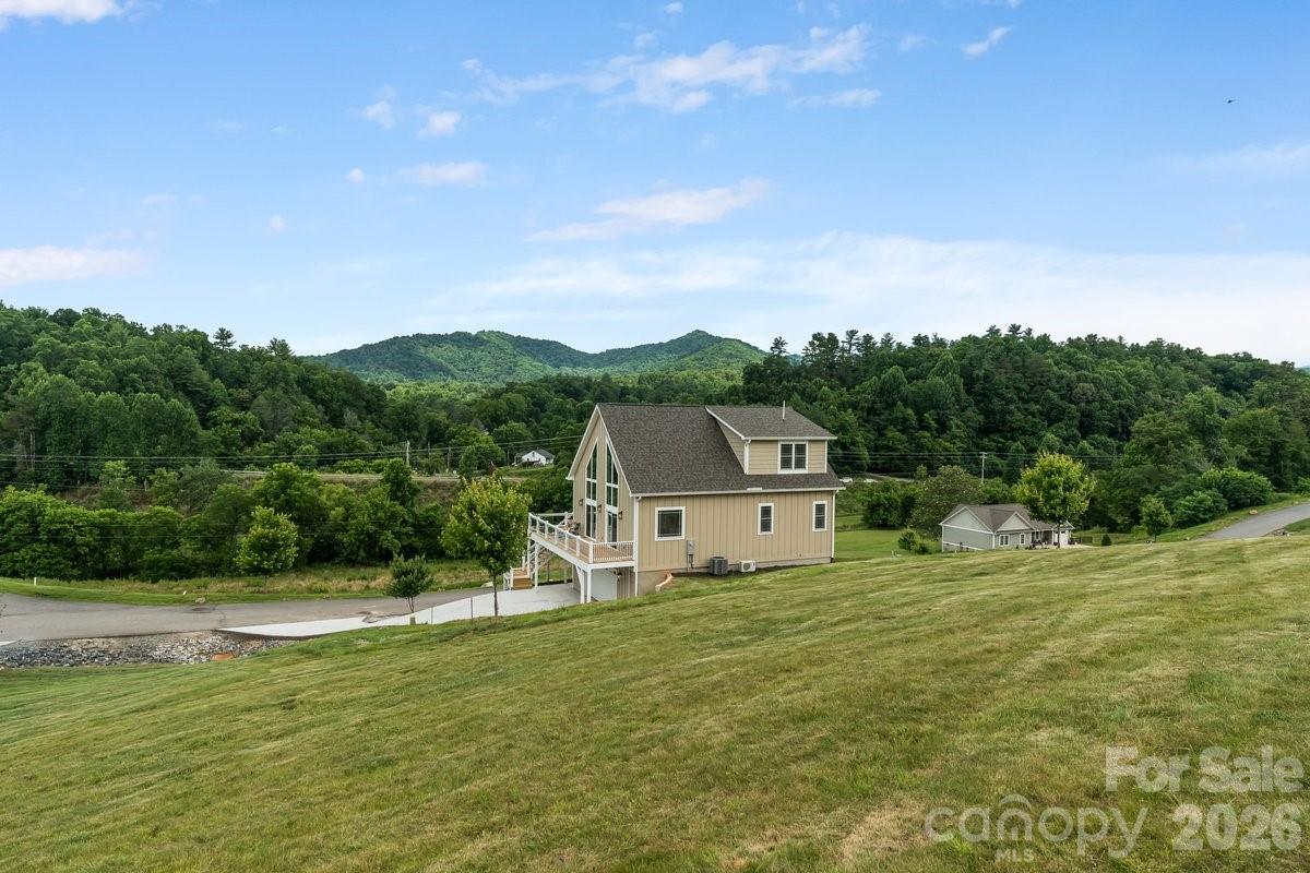 49 Grace Court — Mars Hill