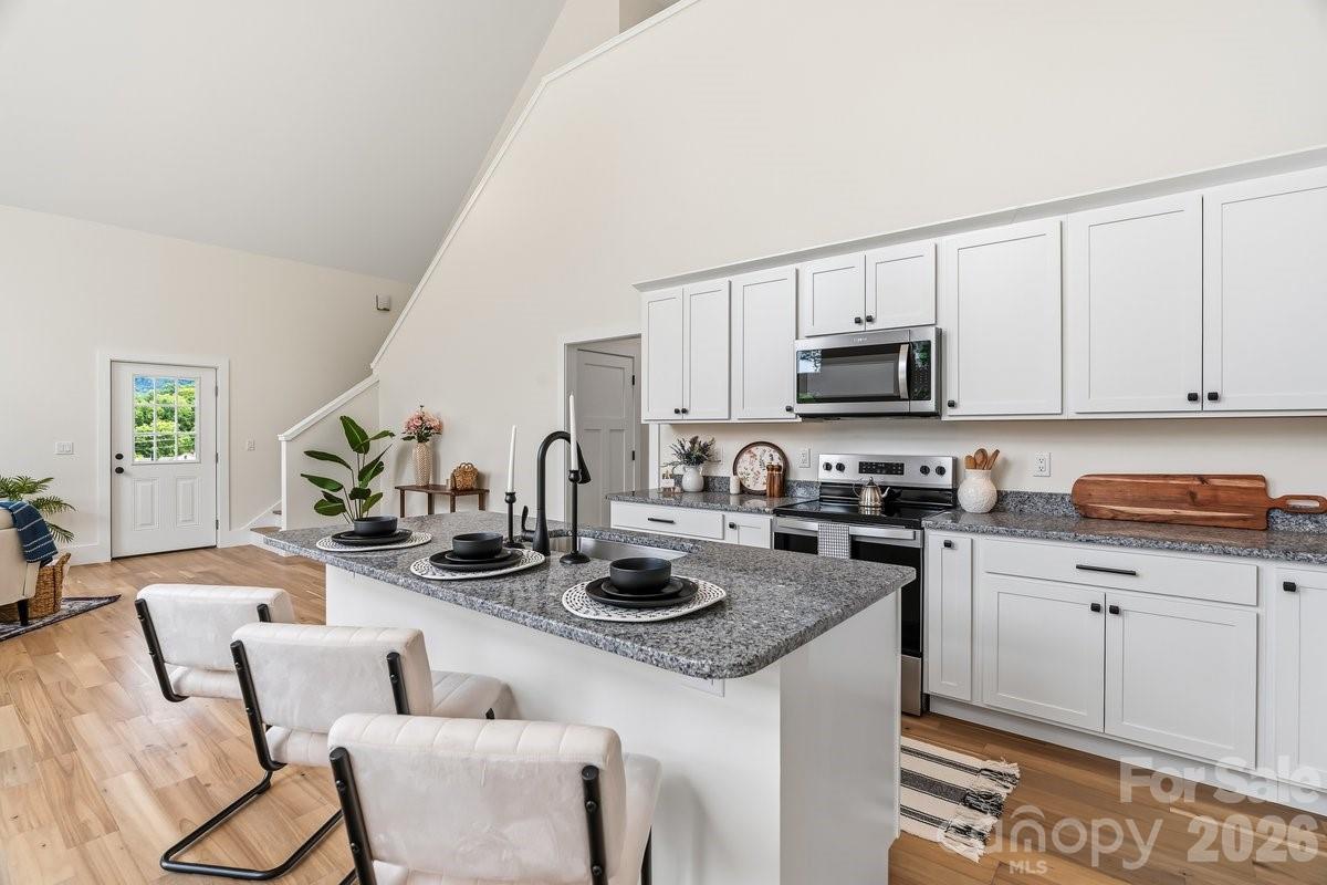 49 Grace Court — Mars Hill