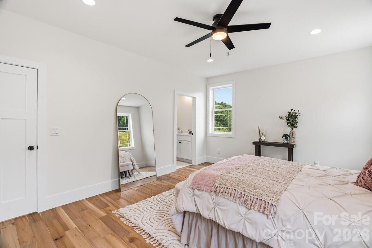49 Grace Court — Mars Hill