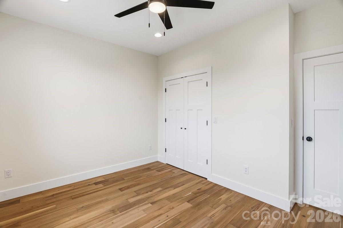 49 Grace Court — Mars Hill