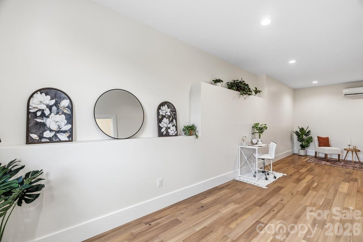 49 Grace Court — Mars Hill