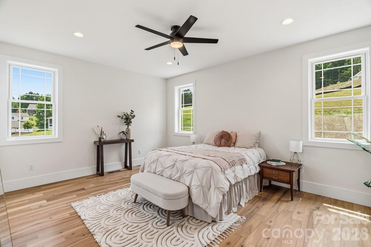 49 Grace Court — Mars Hill