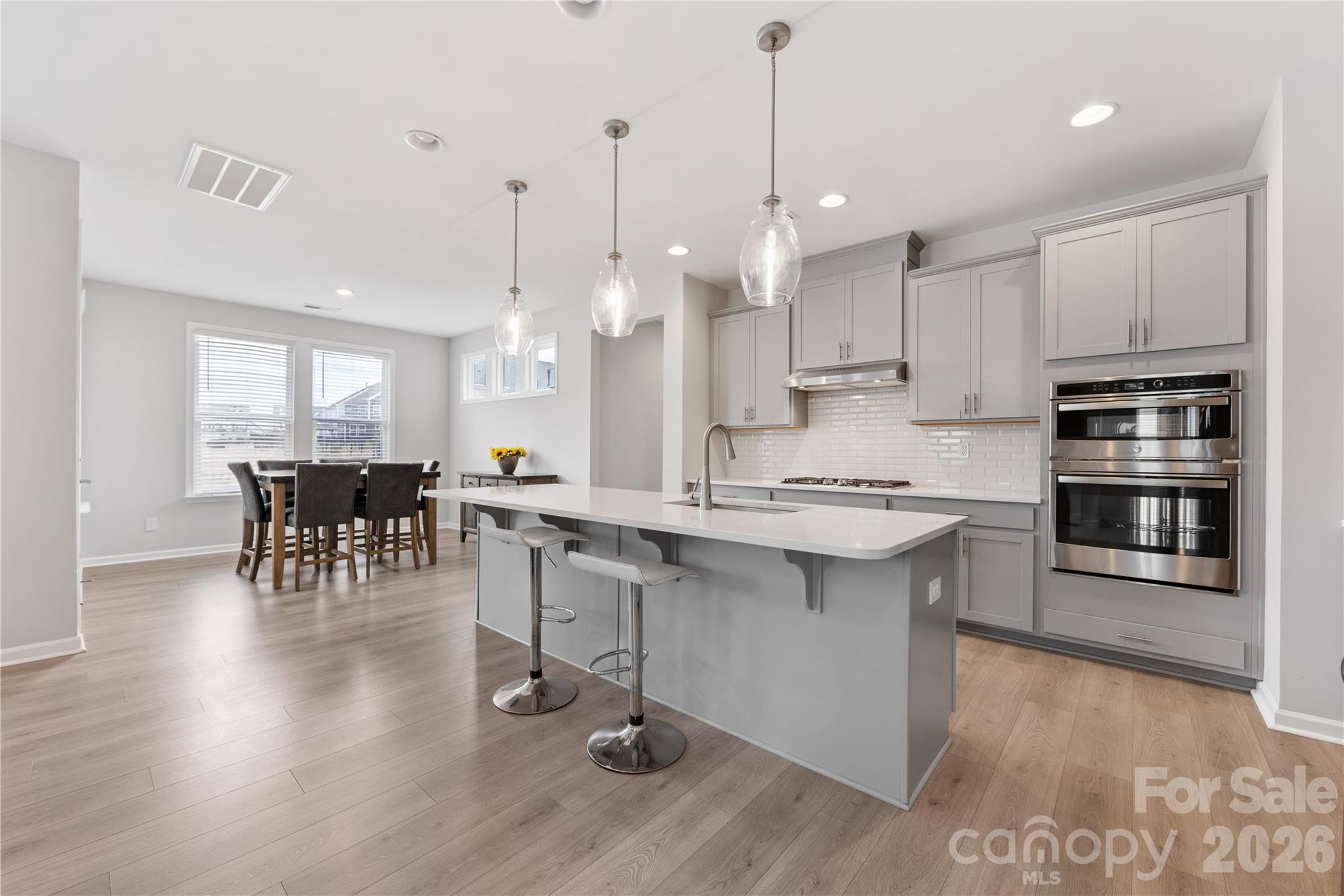 346 W Waterlynn Road — Mooresville