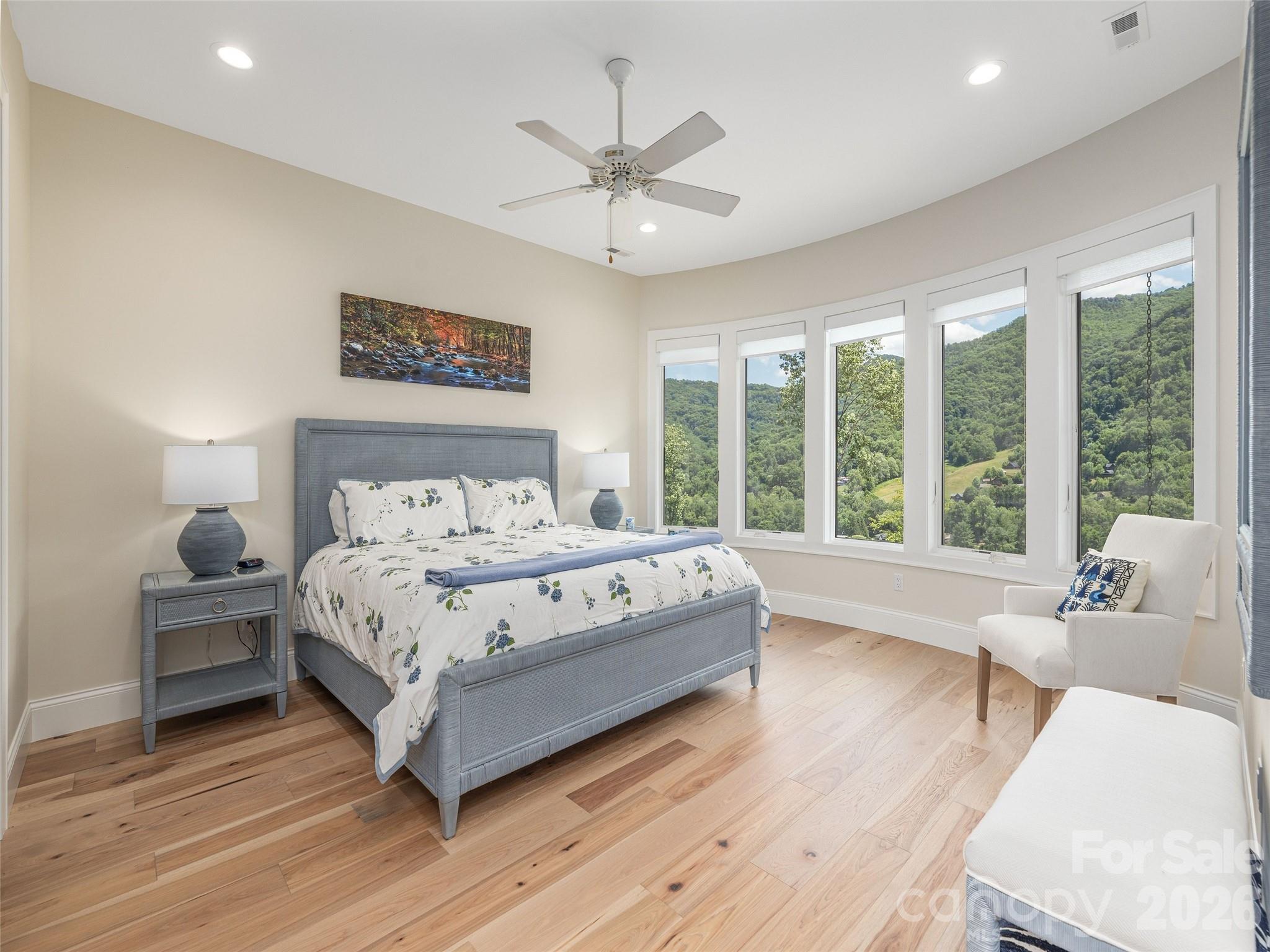 167 Southpoint Ridge — Maggie Valley