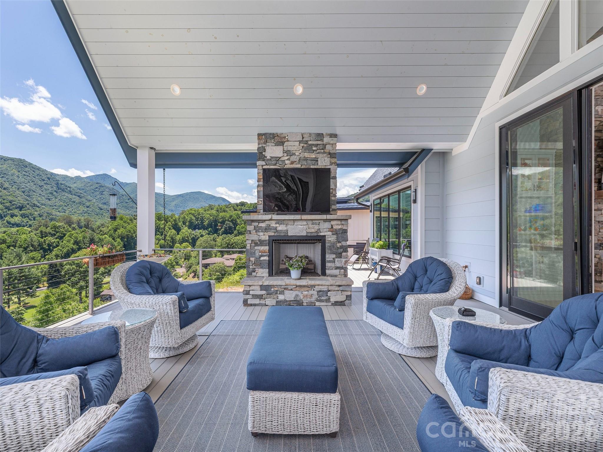 167 Southpoint Ridge — Maggie Valley