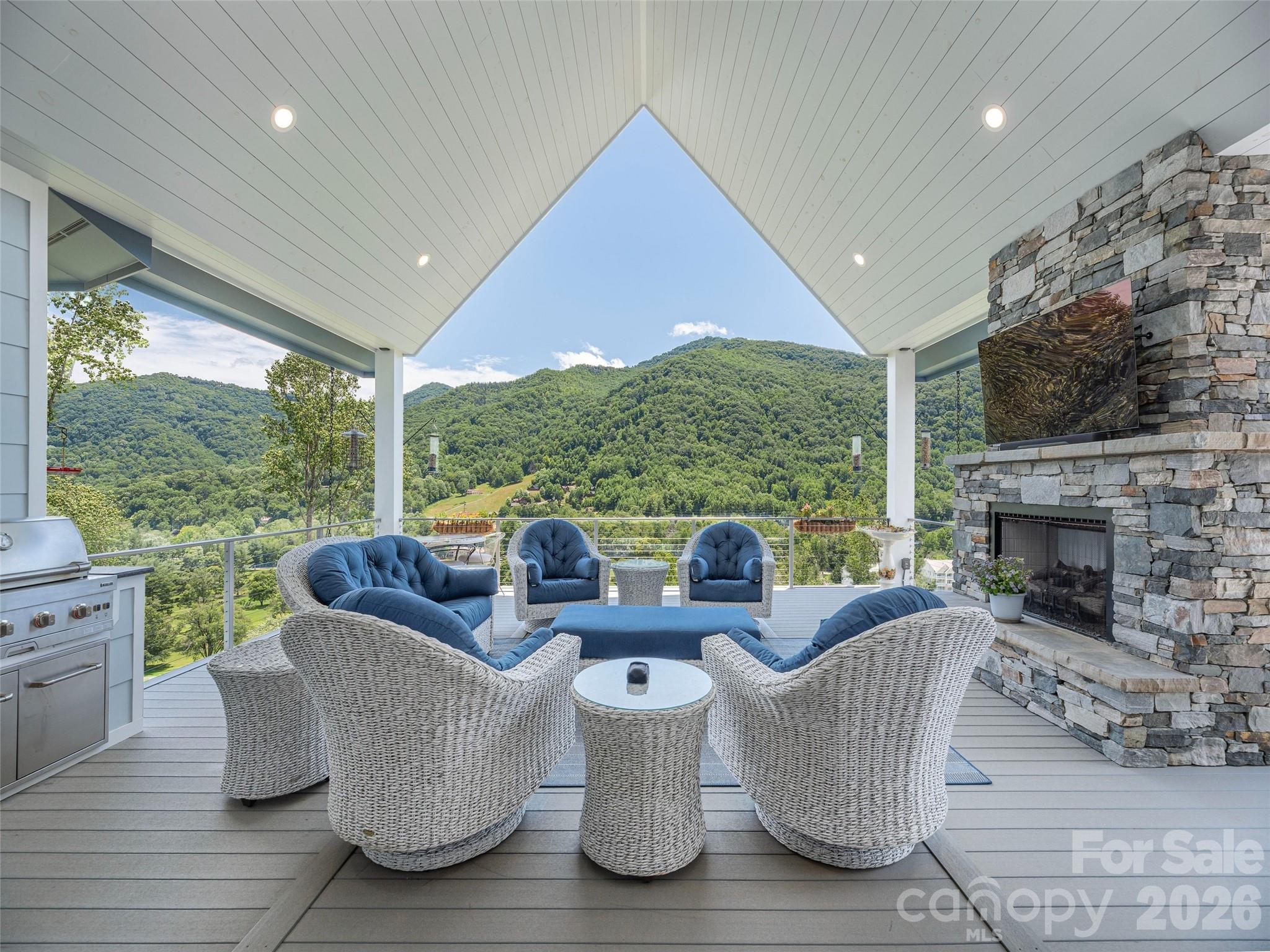 167 Southpoint Ridge — Maggie Valley