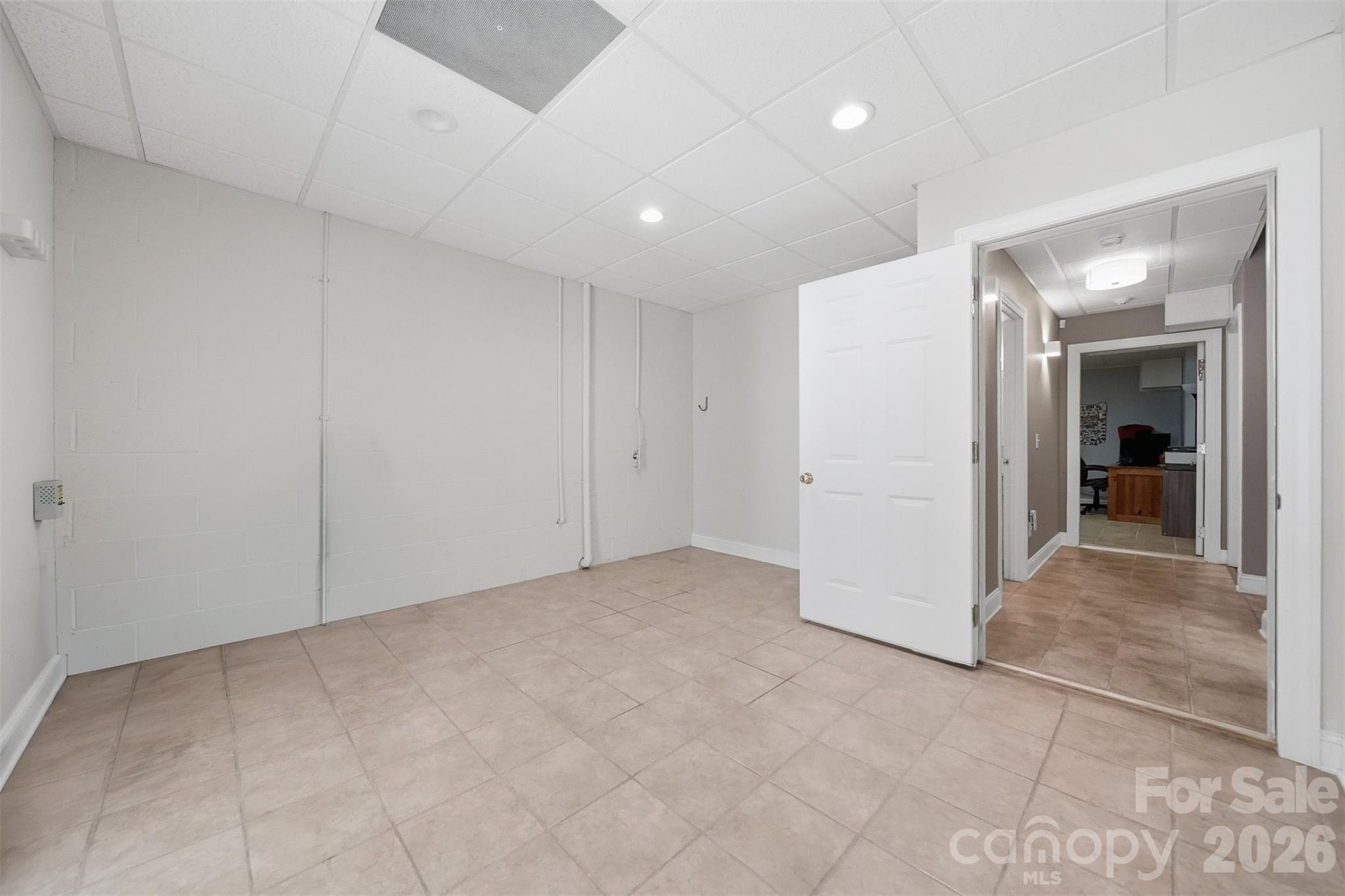 1753 30th Avenue Drive NE — Hickory