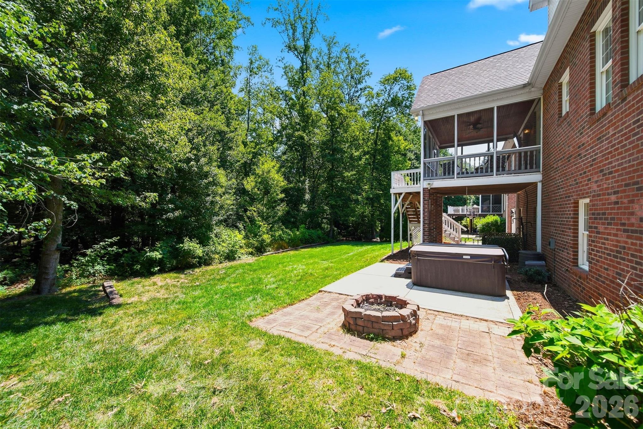 1753 30th Avenue Drive NE — Hickory