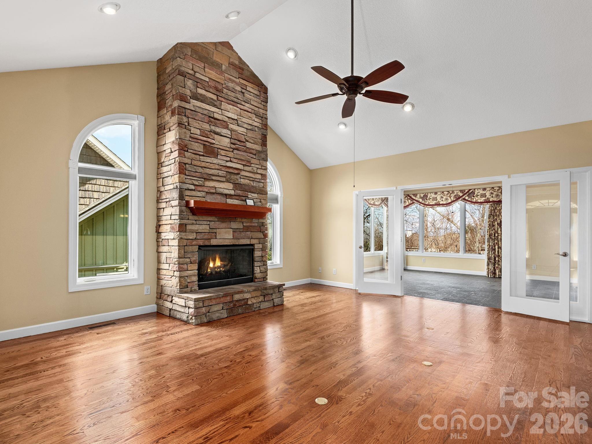 54 Deep Valley Lane — Hendersonville
