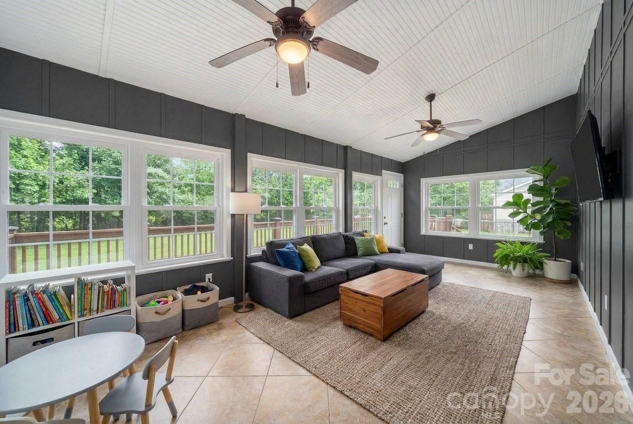 8 Wedgewood Drive — Mills River